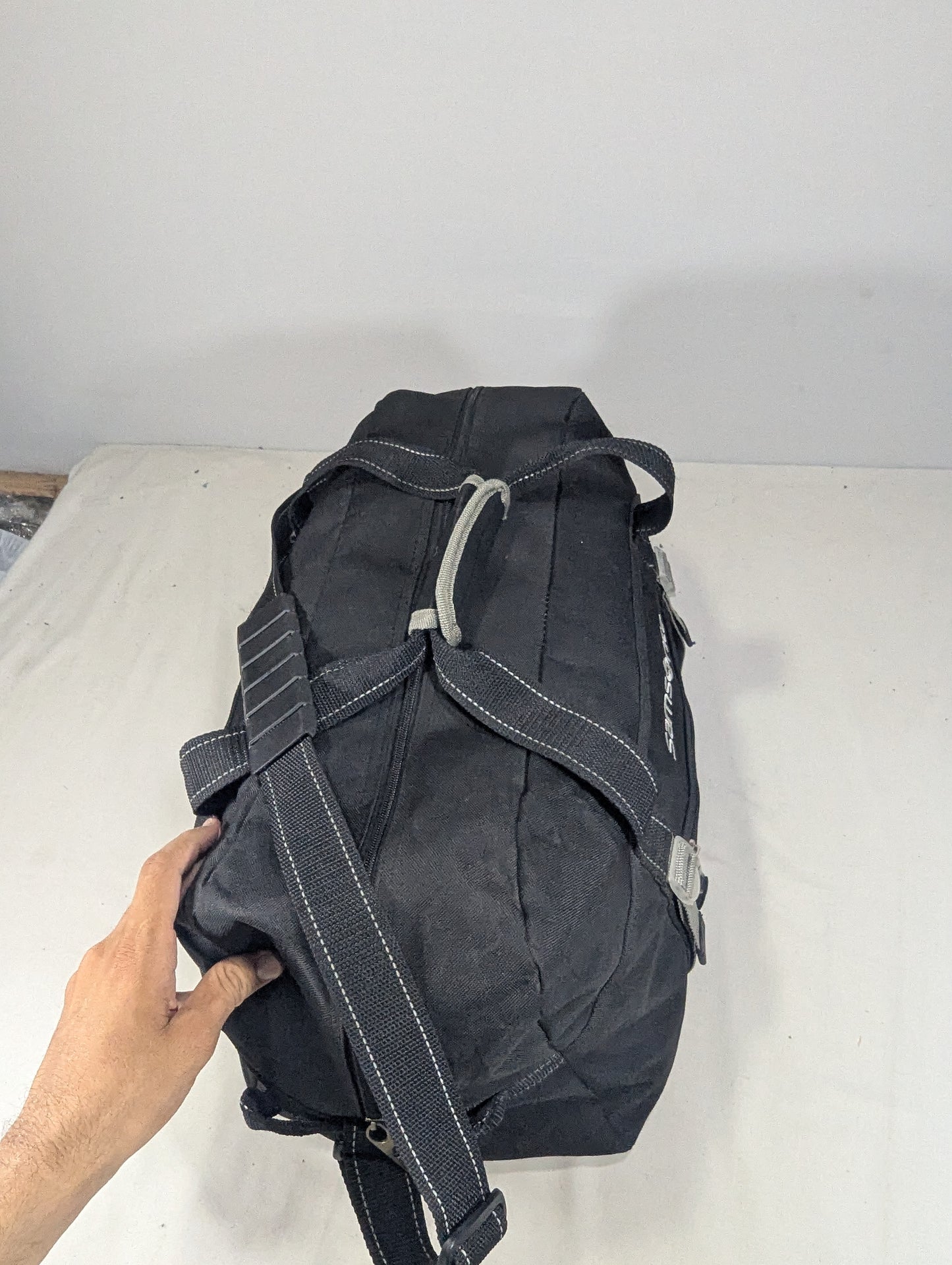 Samsonite original bag with separate shoes portion