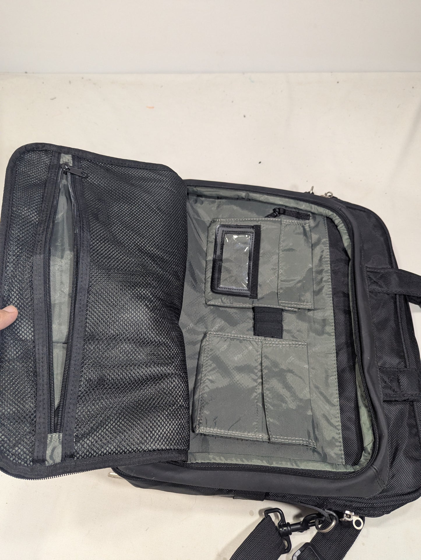Targus authentic bag