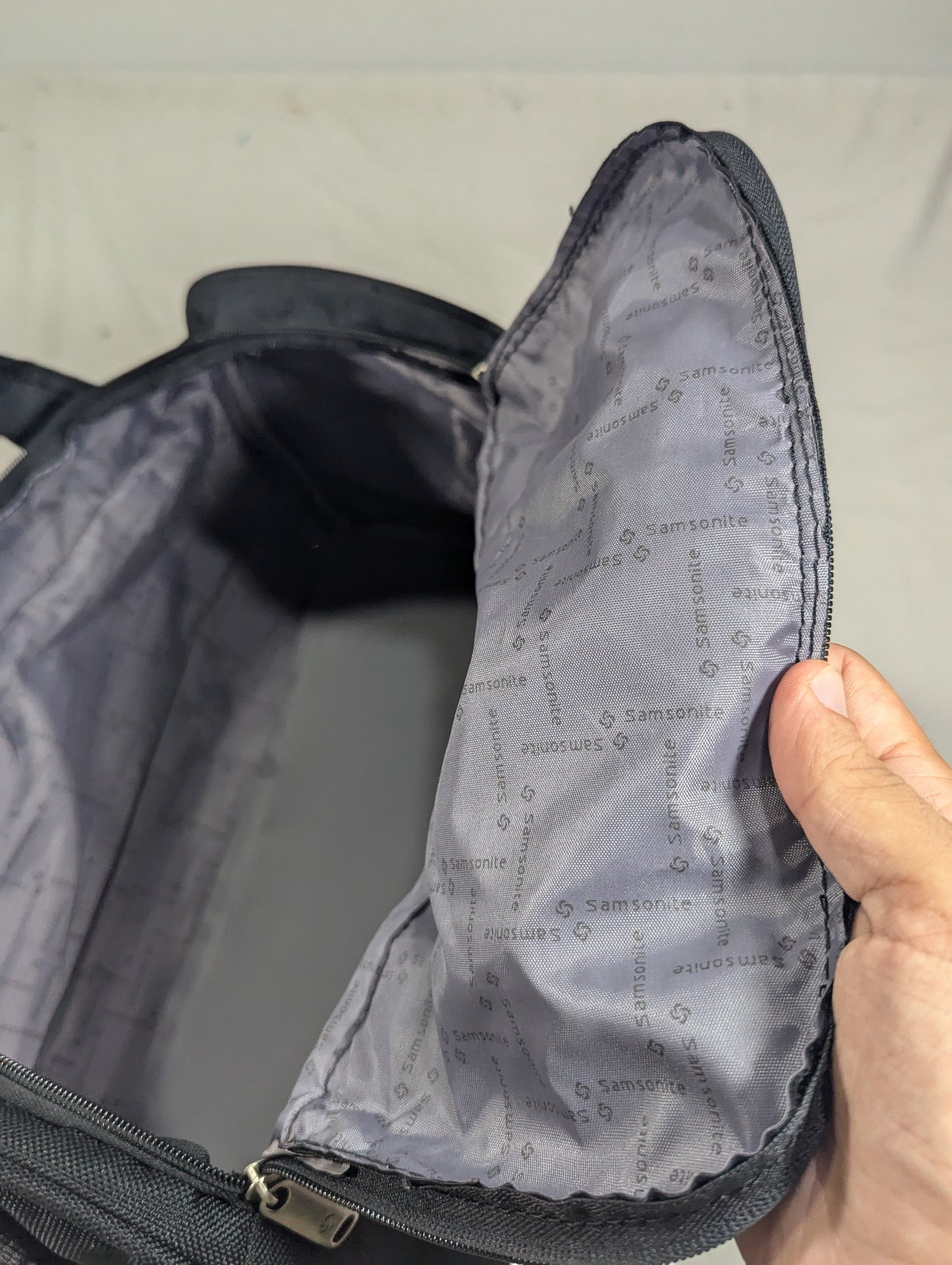 Samsonite authentic bag, day pack bag
