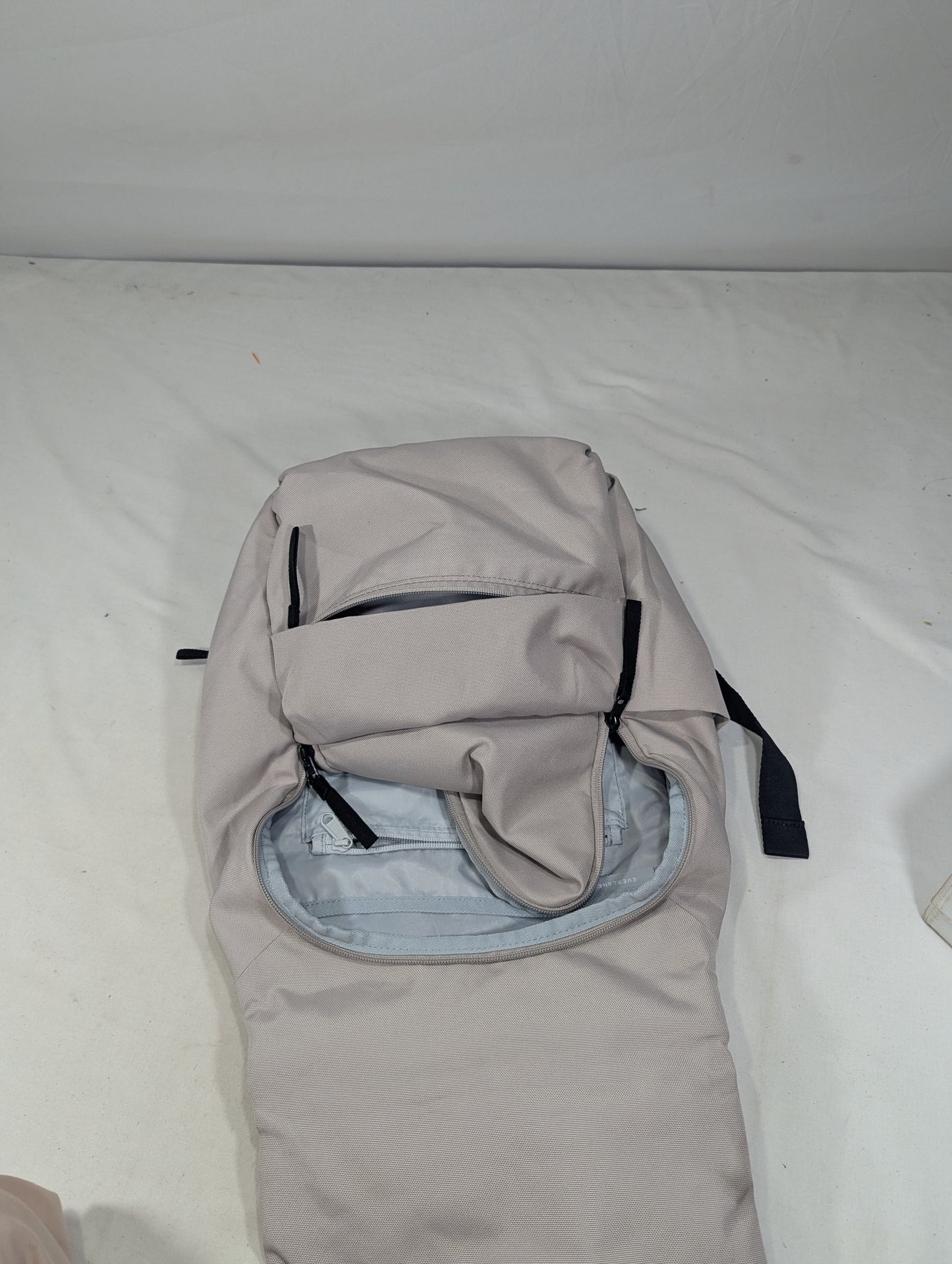 Slim and smart laptop backpack