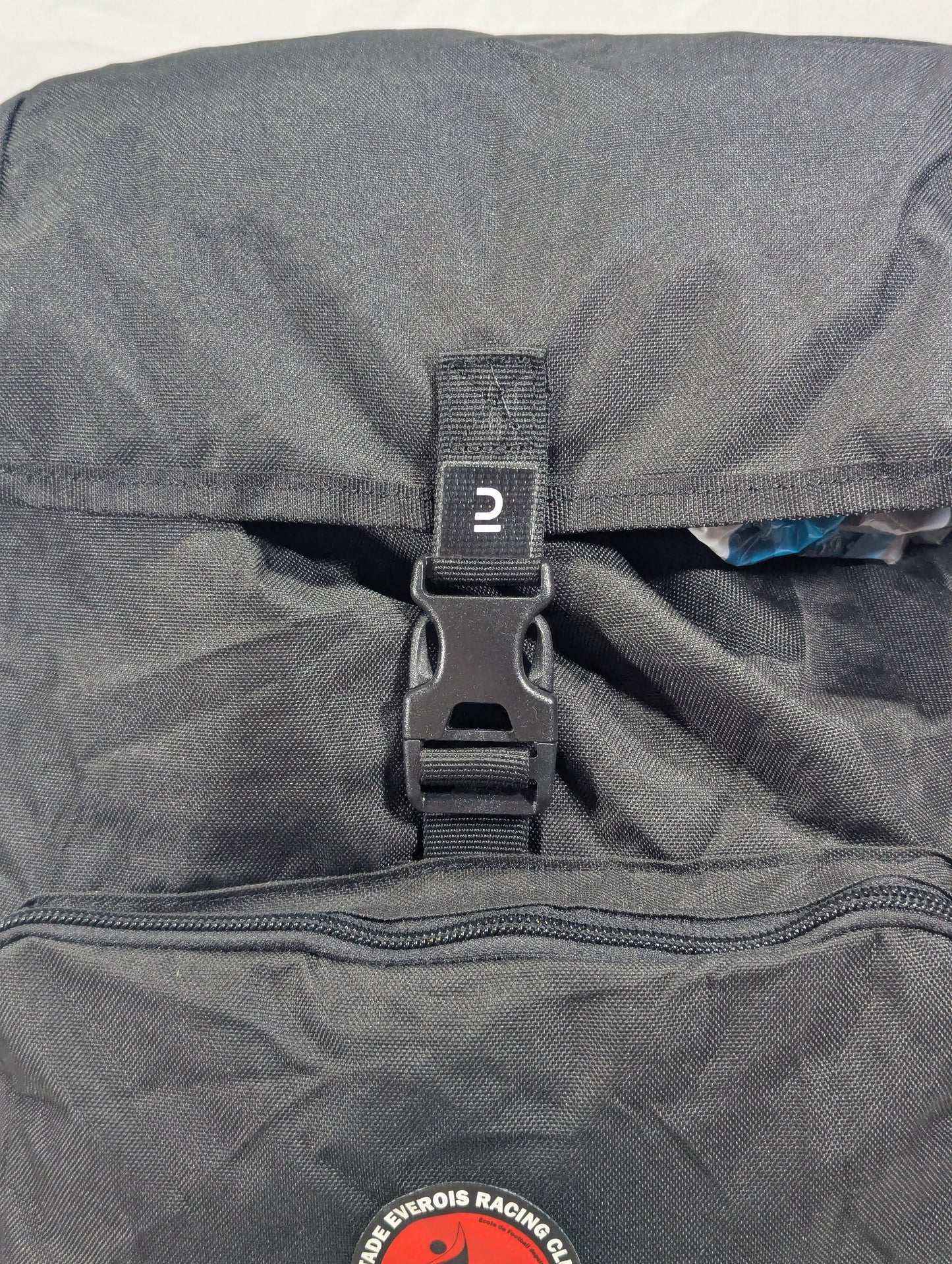 Gym backpack with separate shoes portio
