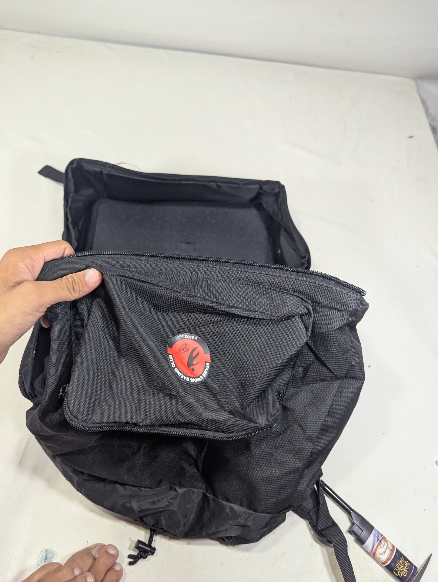 Gym backpack with separate shoes portio
