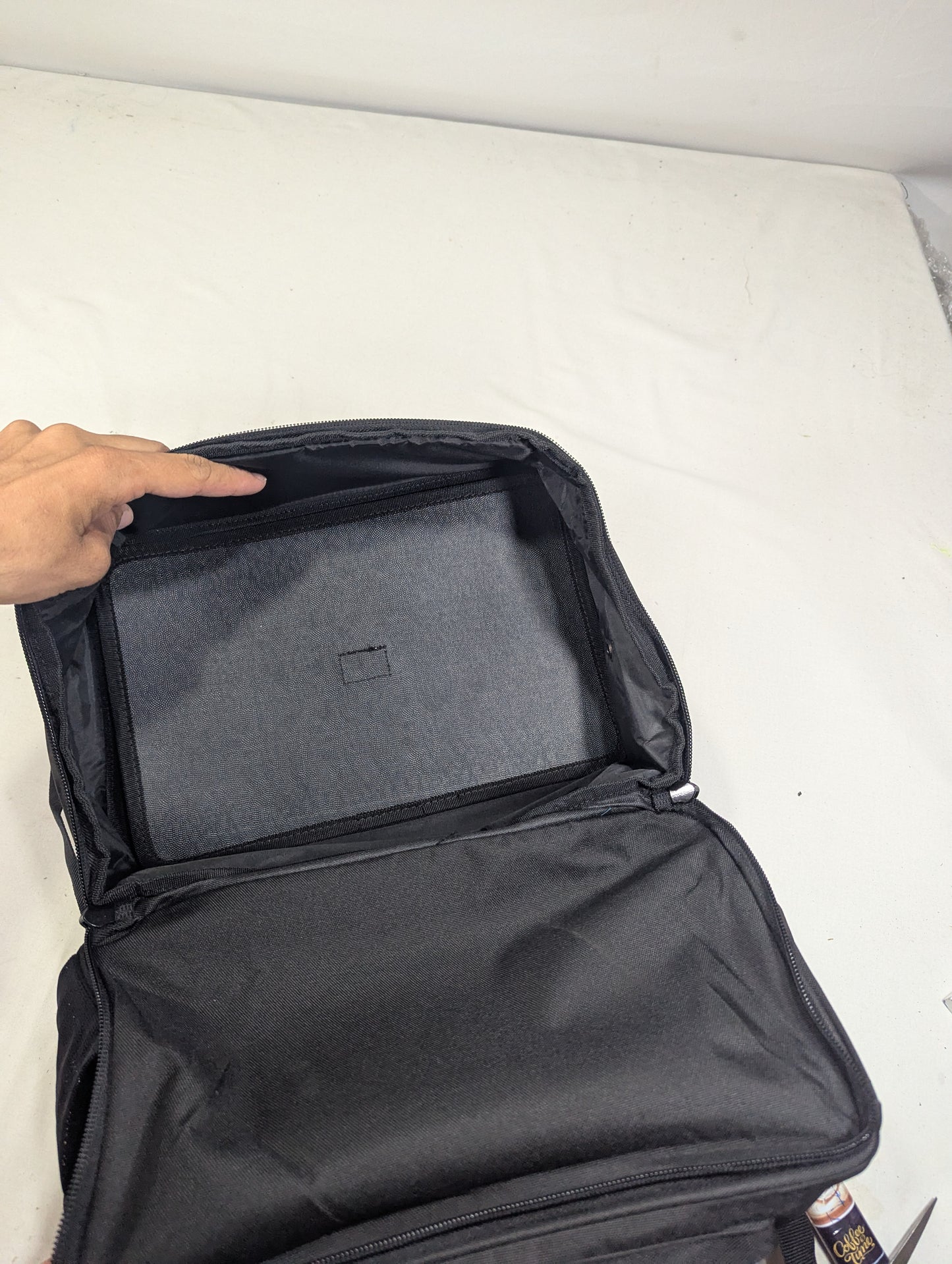 Gym backpack with separate shoes portio