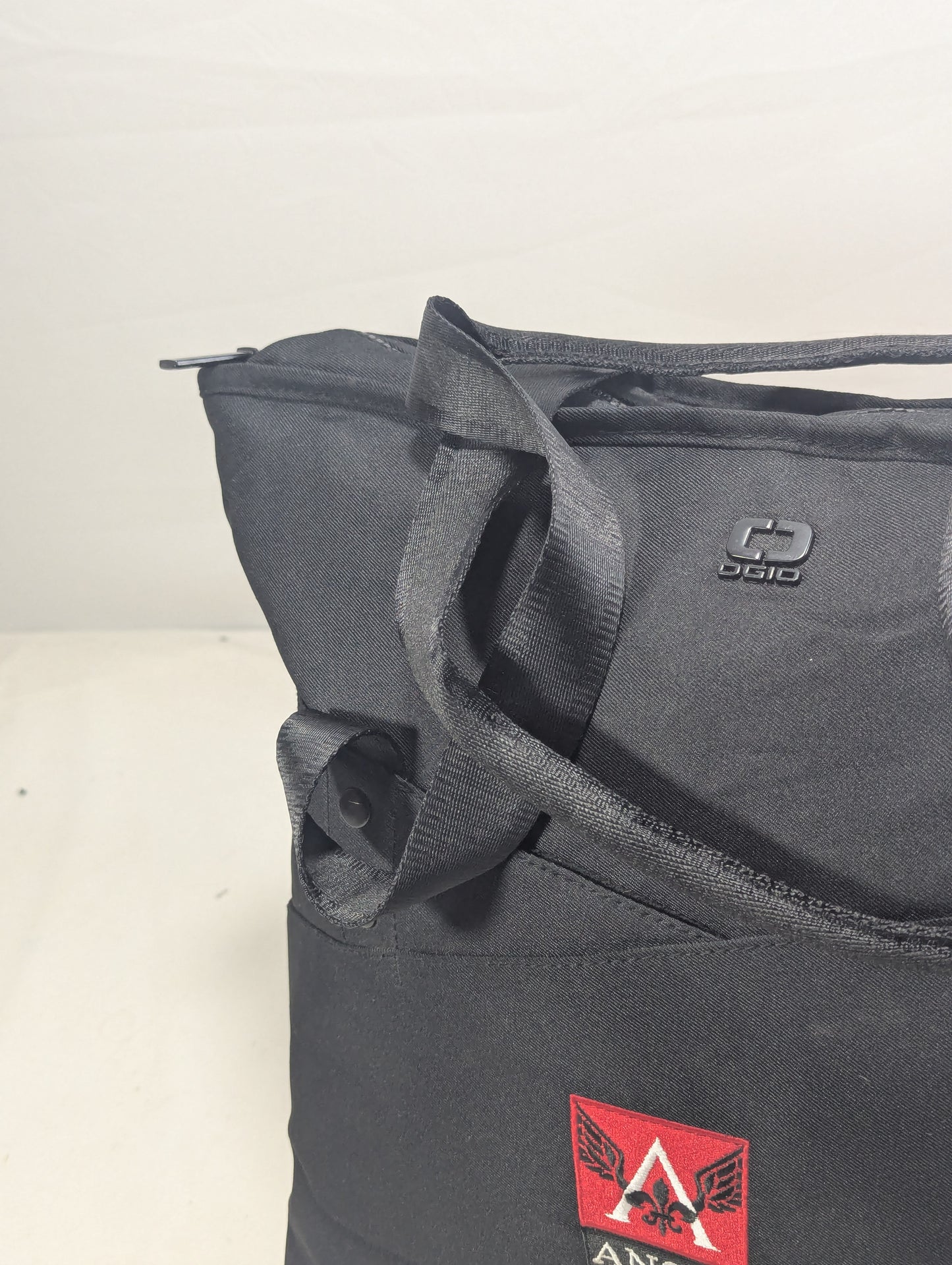 Preloved Ogio handle bag, thela bag