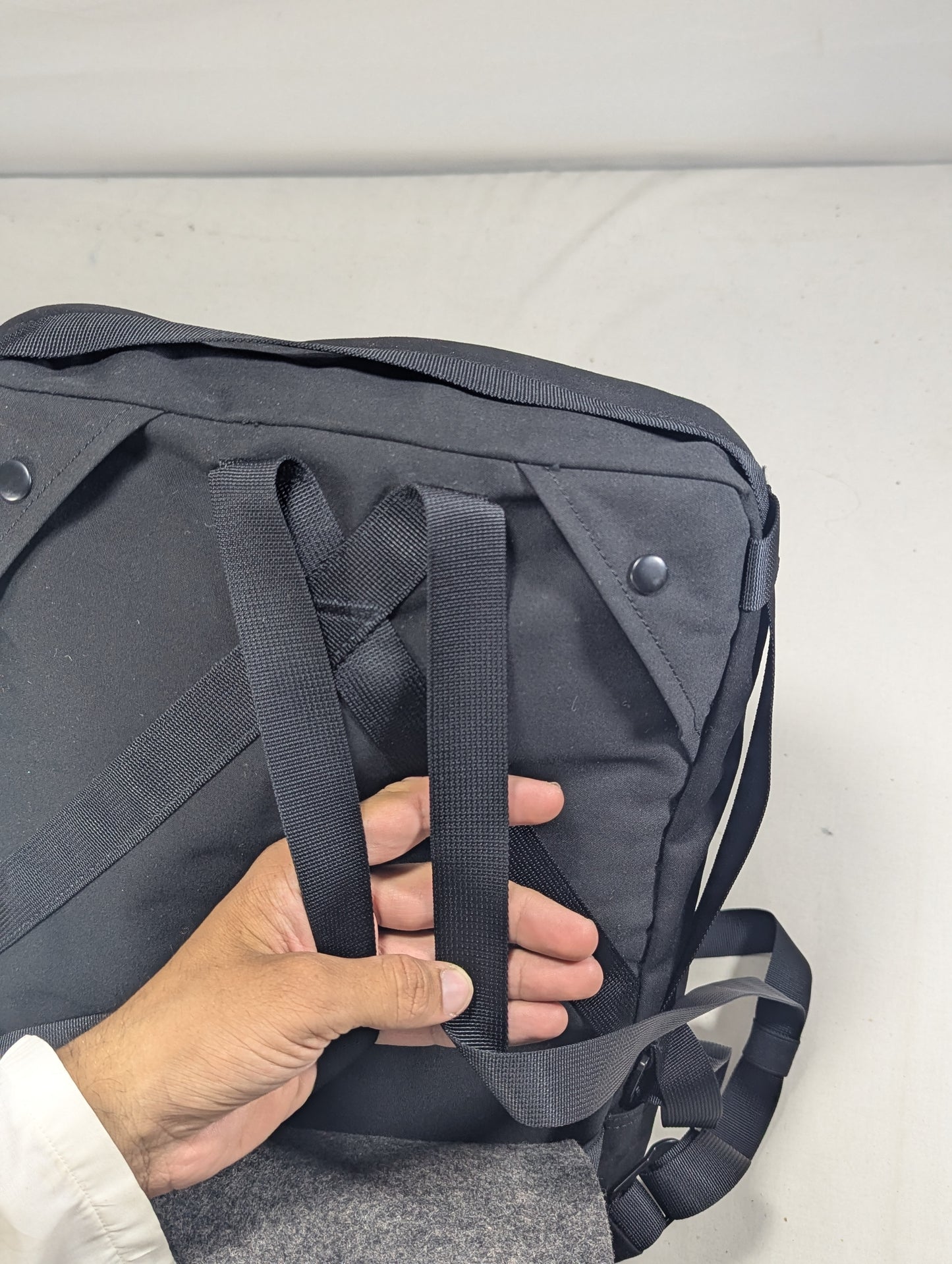 Slim and smart laptop backpack