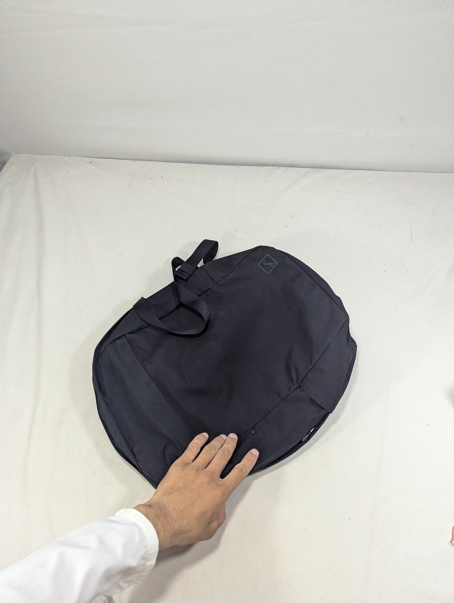Slim and smart laptop backpack