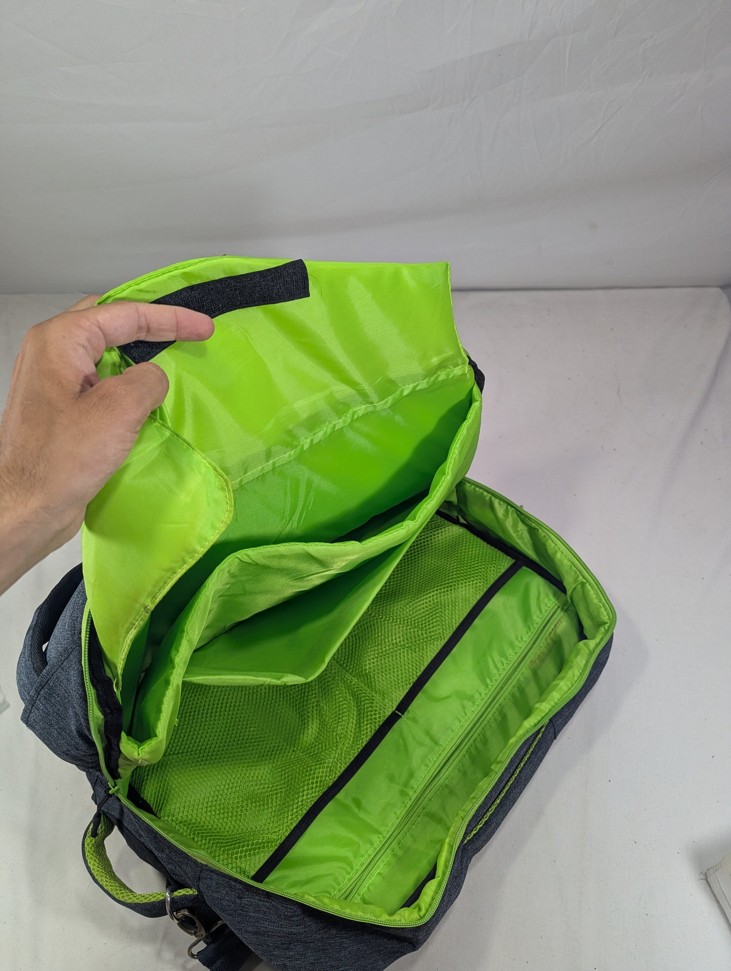 INVIDIA graphic authentic briefcase bag, backpack