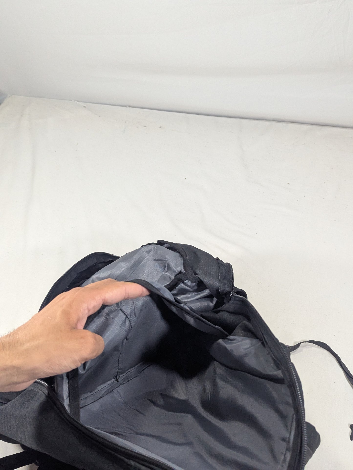 Jan sport black color backpack