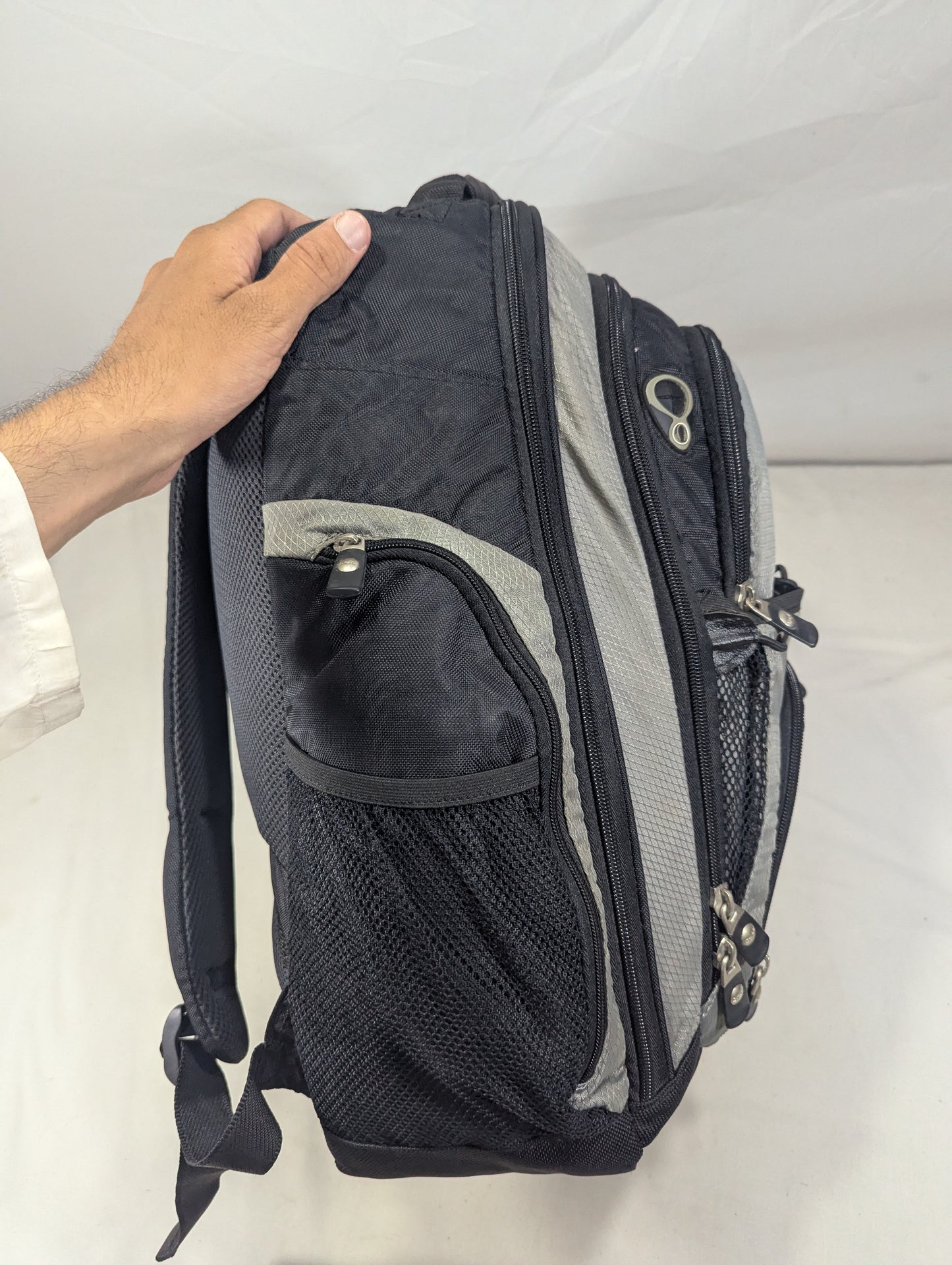 Dell brand new Authentic backpack