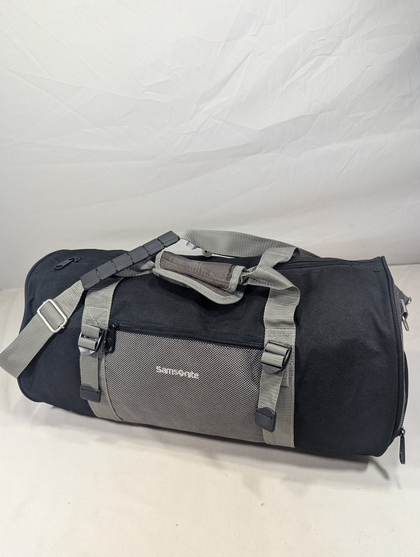 Samsonite authentic original duffle bag