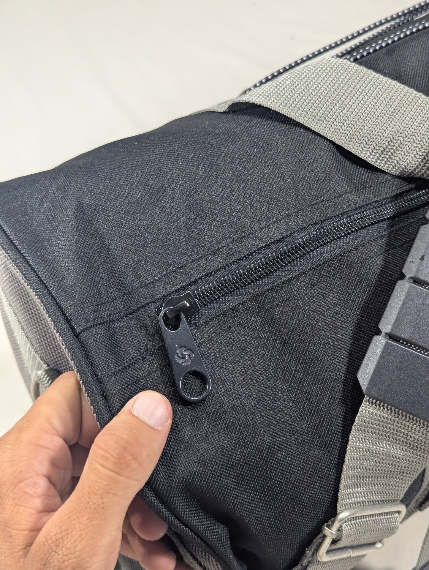 Samsonite authentic original duffle bag