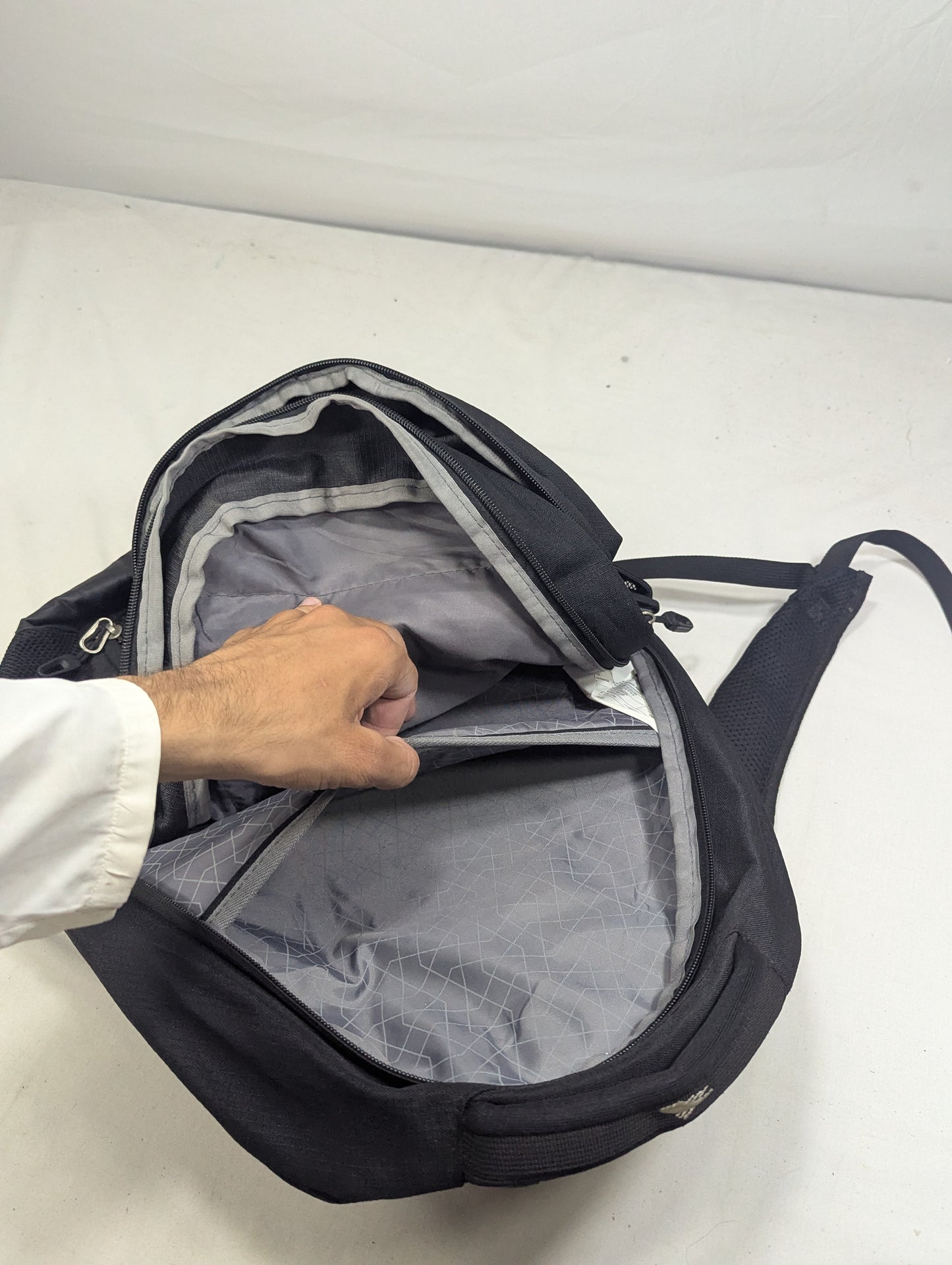 High Sierra Black color heavy load backpack