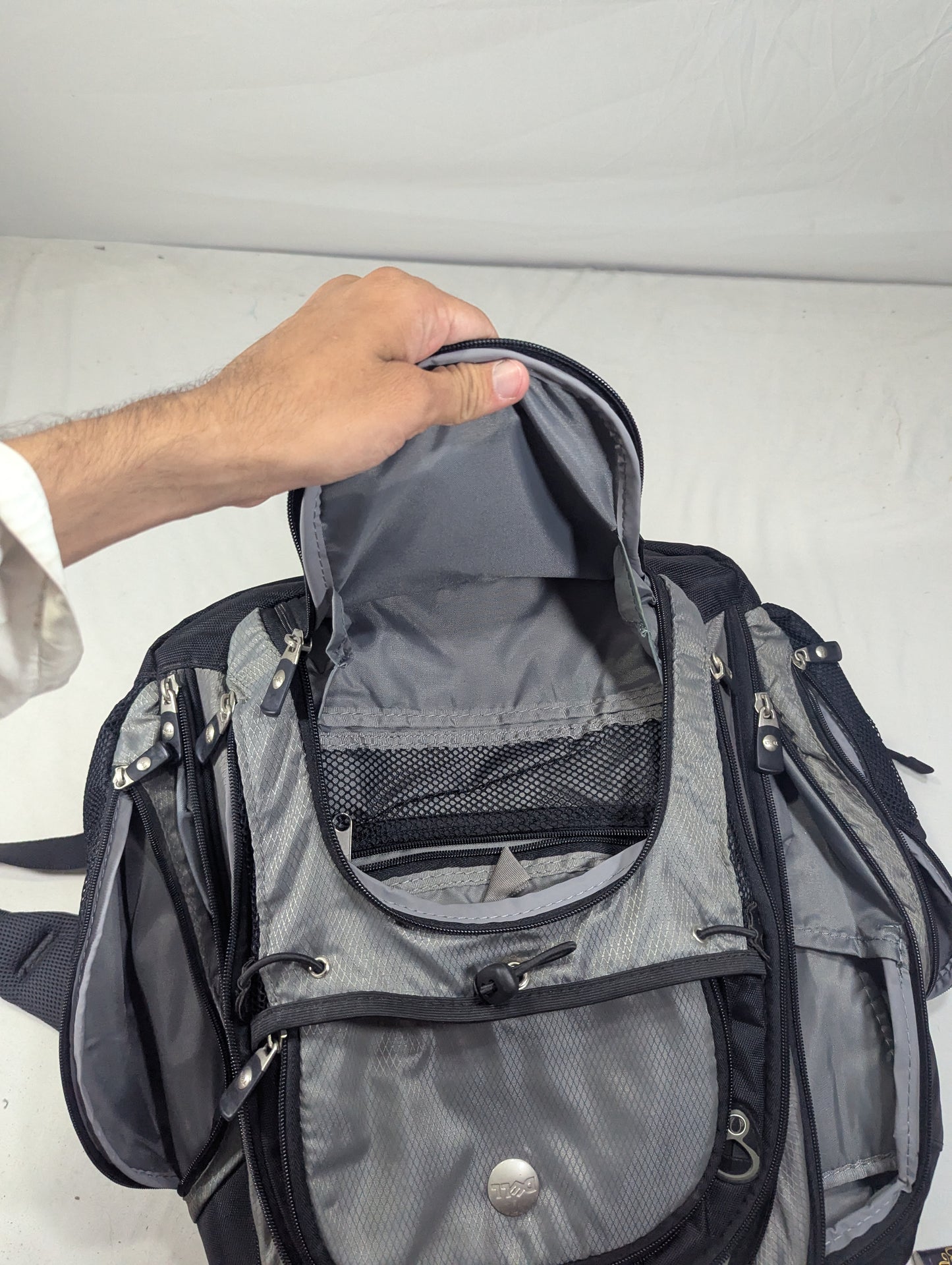 Dell brand new Authentic backpack