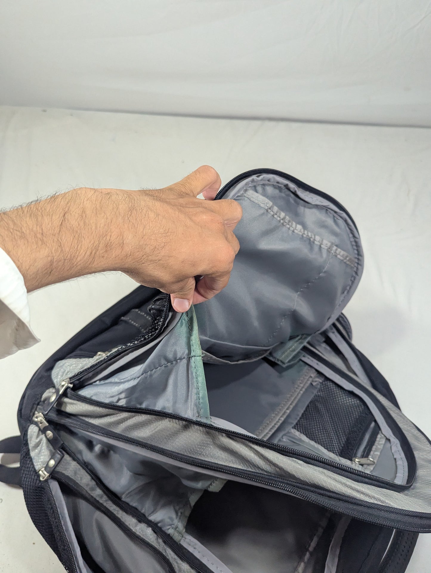 Dell brand new Authentic backpack