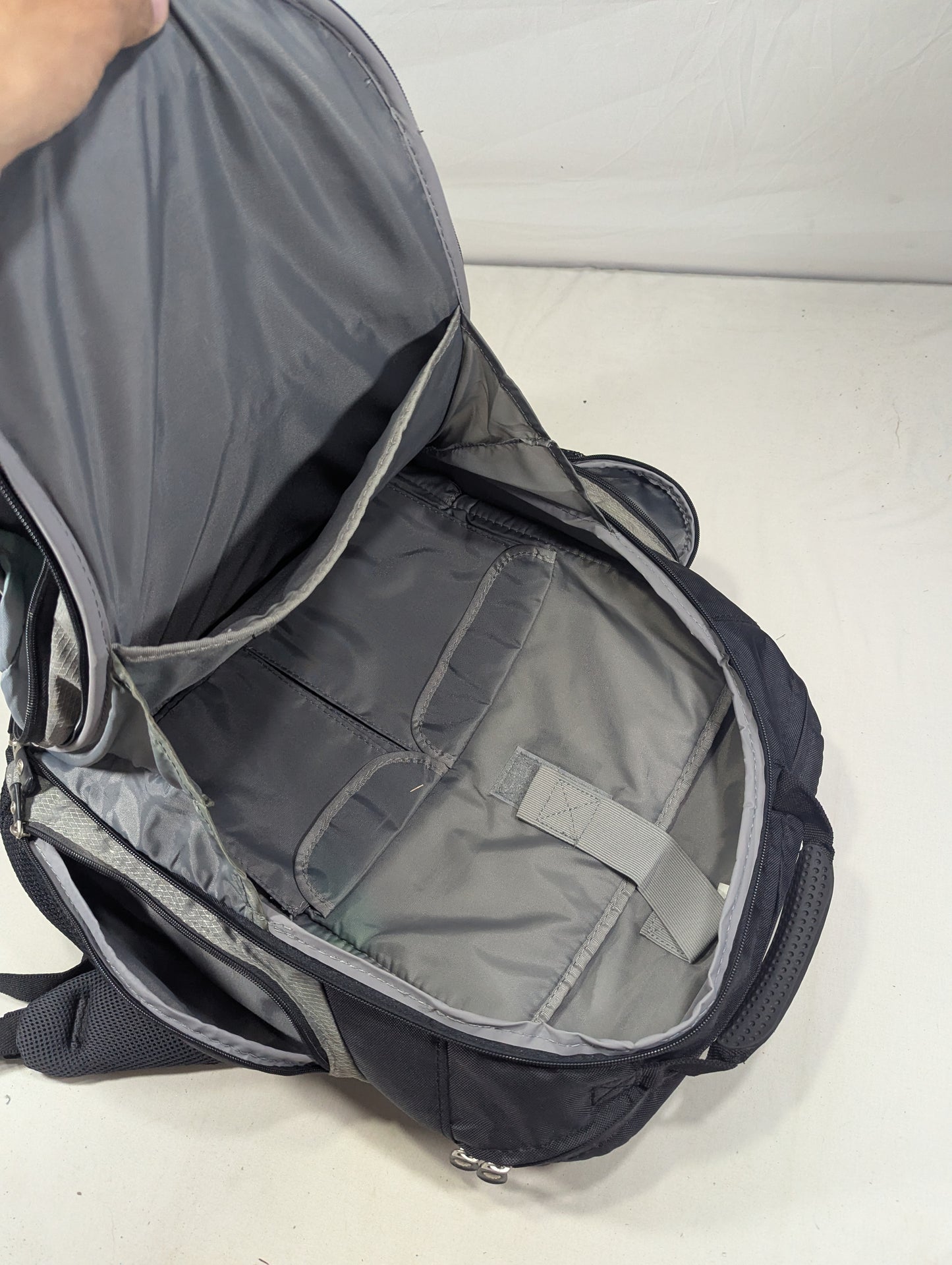Dell brand new Authentic backpack