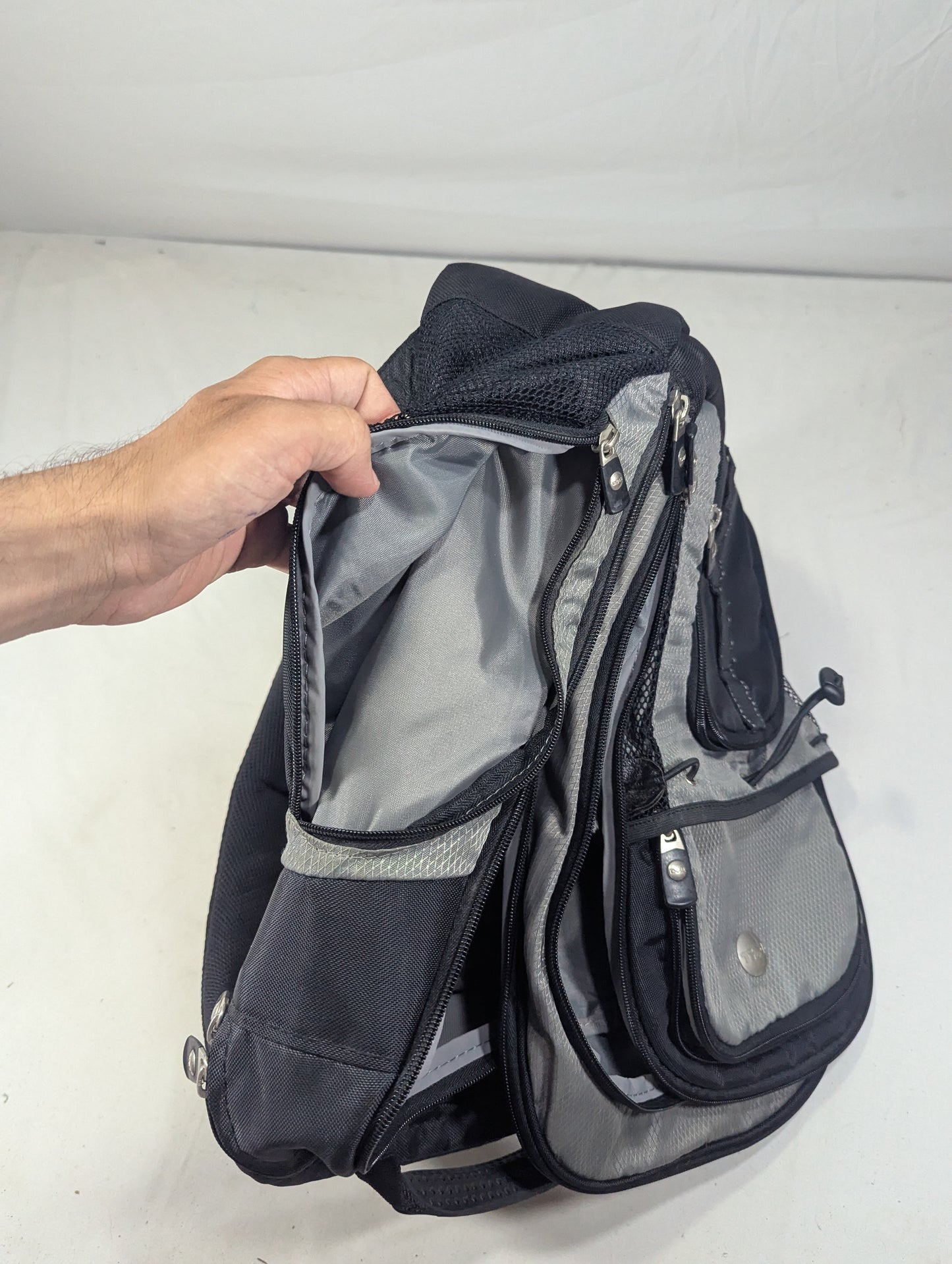 Dell brand new Authentic backpack