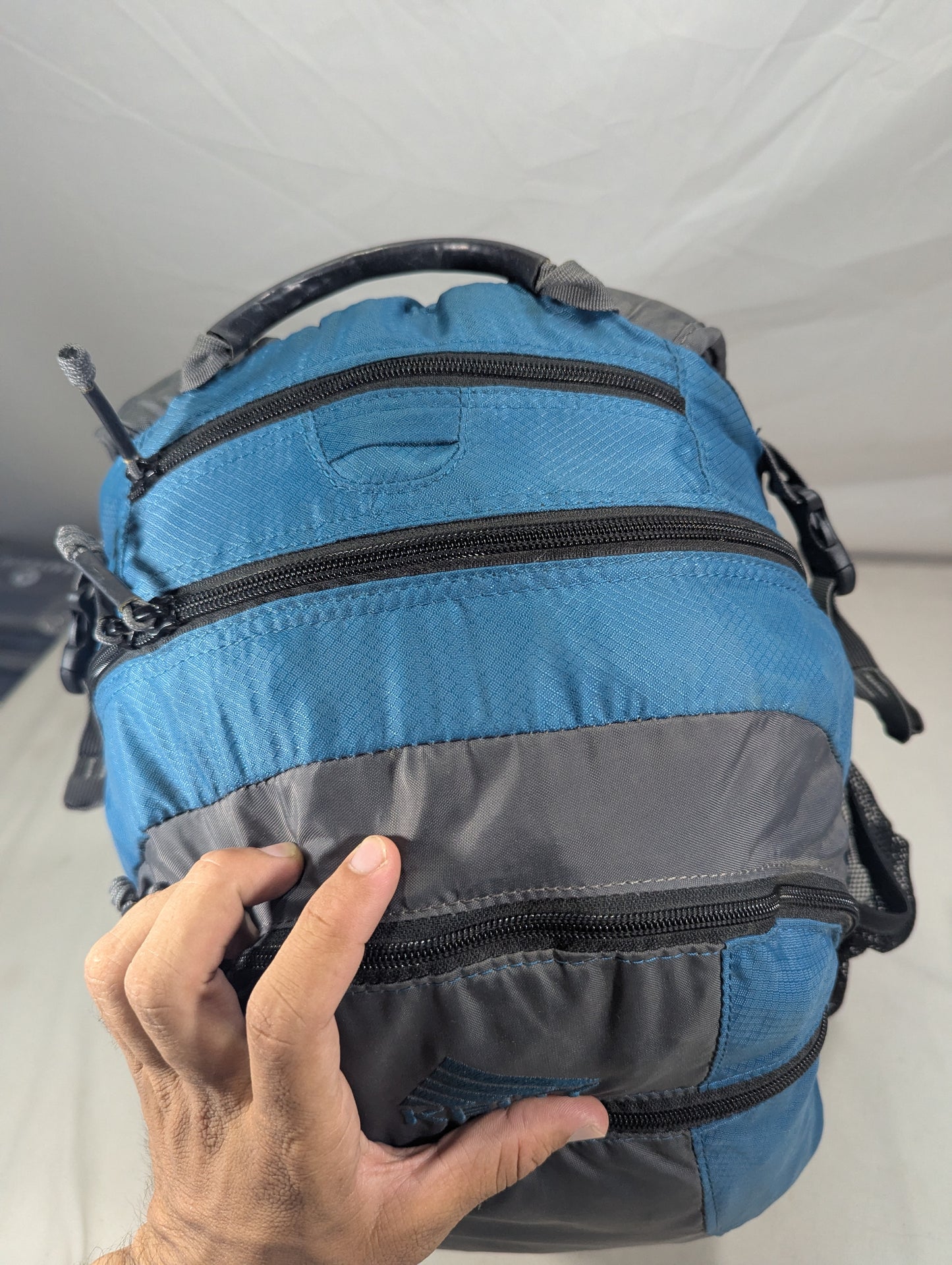 KELTY brand authentic traveling backpack
