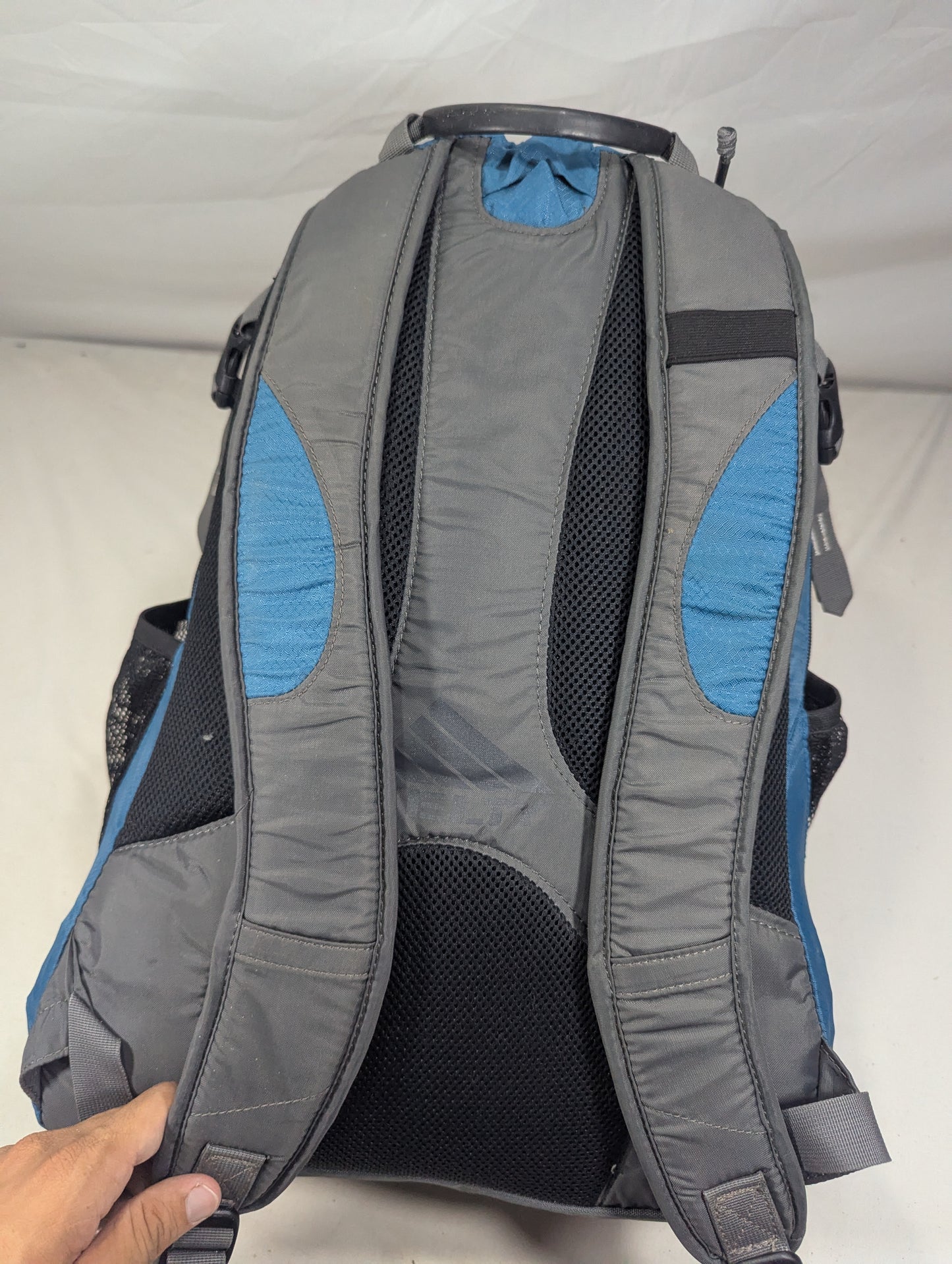 KELTY brand authentic traveling backpack