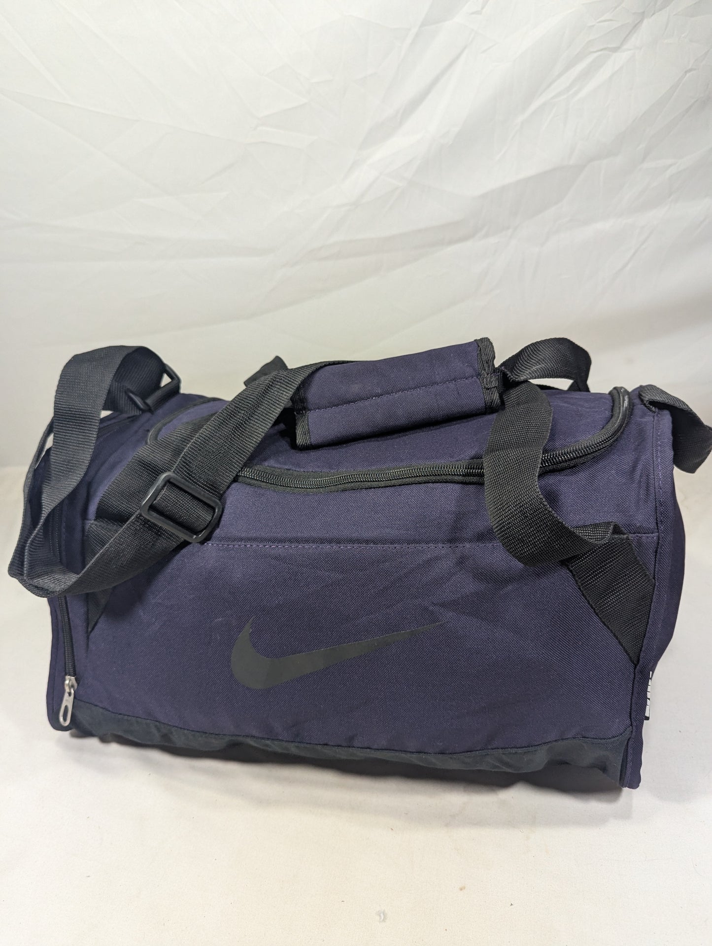 Light weight with separate shoes portion authentic Nike bag, gym bag