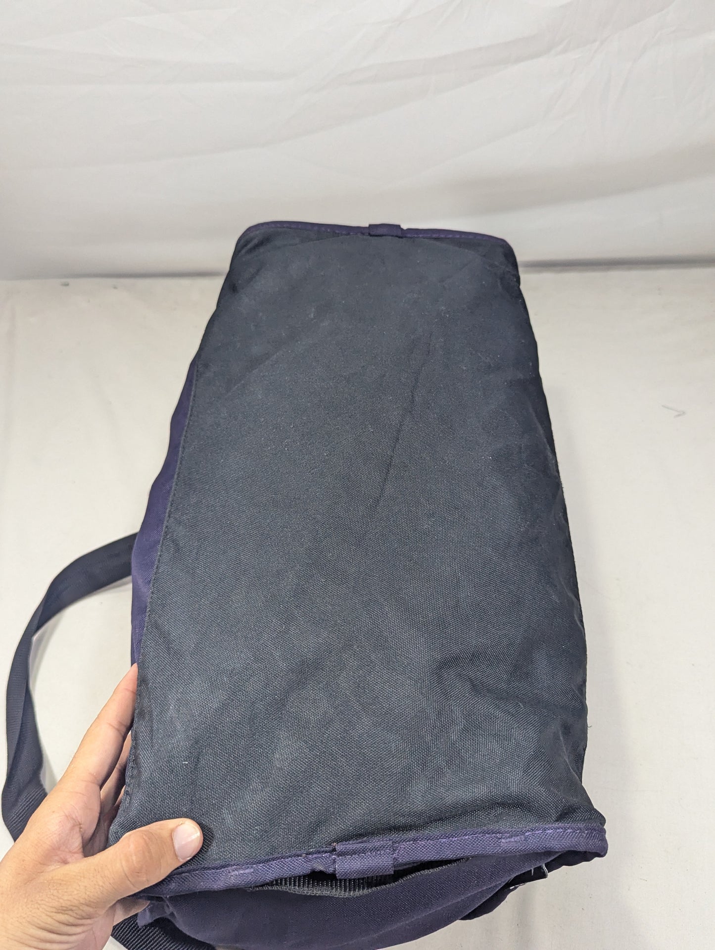 Light weight with separate shoes portion authentic Nike bag, gym bag