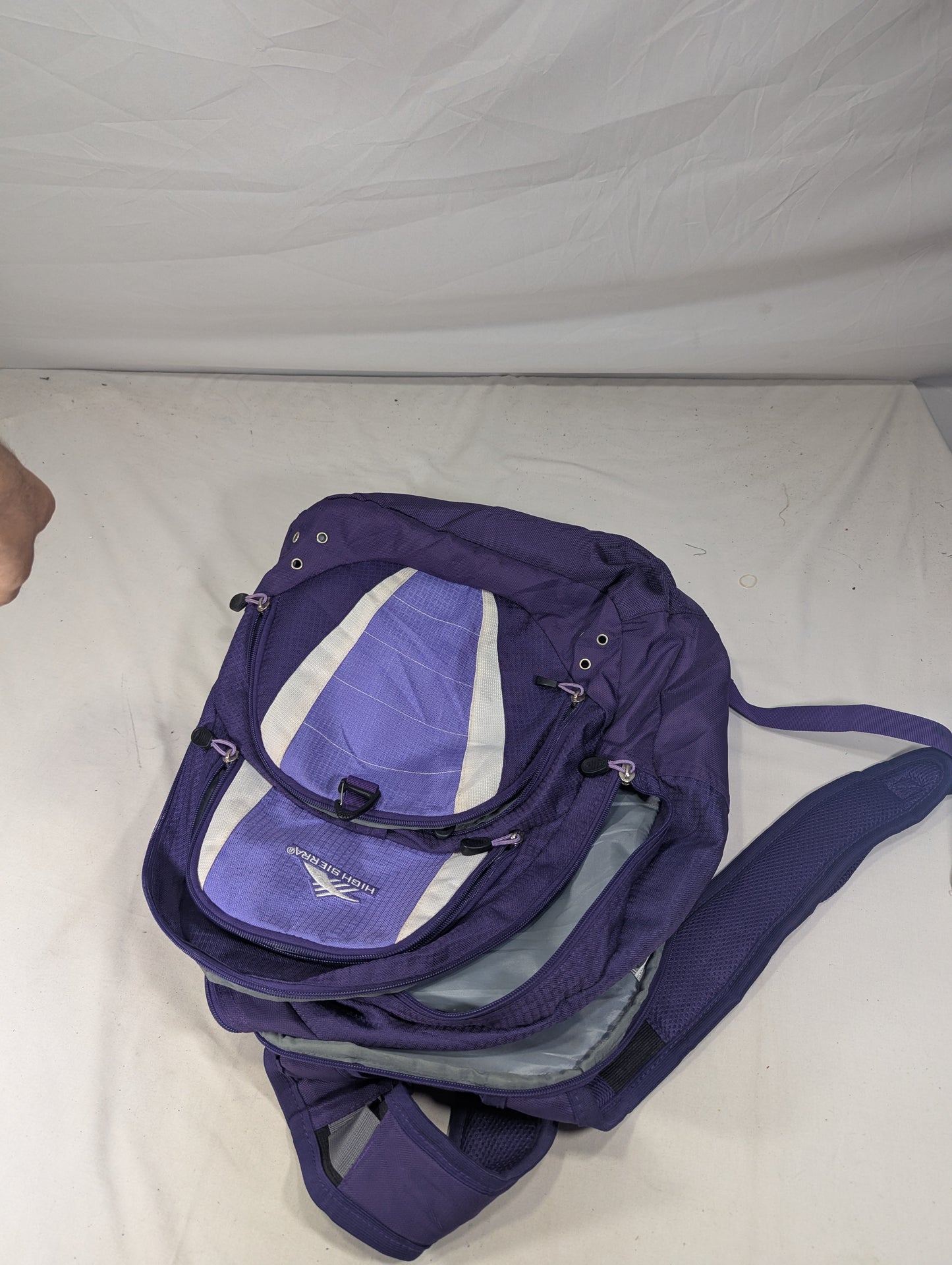 High Sierra attractive color heavy load school college backpack