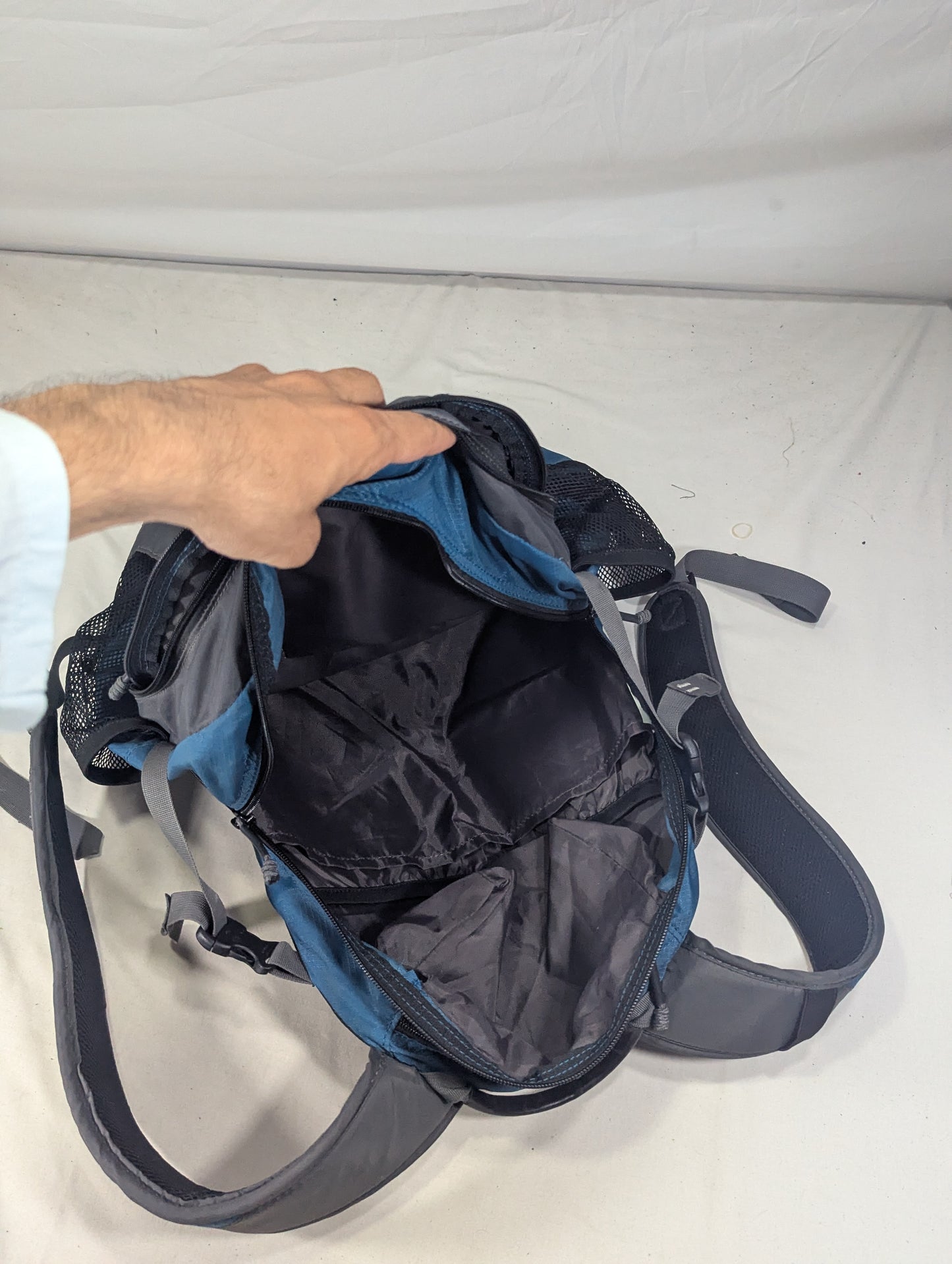 KELTY brand authentic traveling backpack