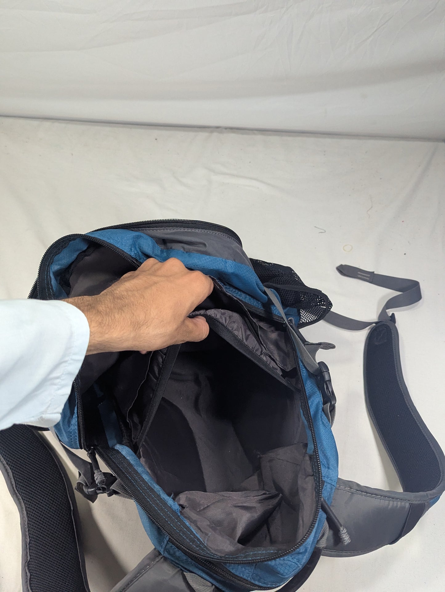 KELTY brand authentic traveling backpack