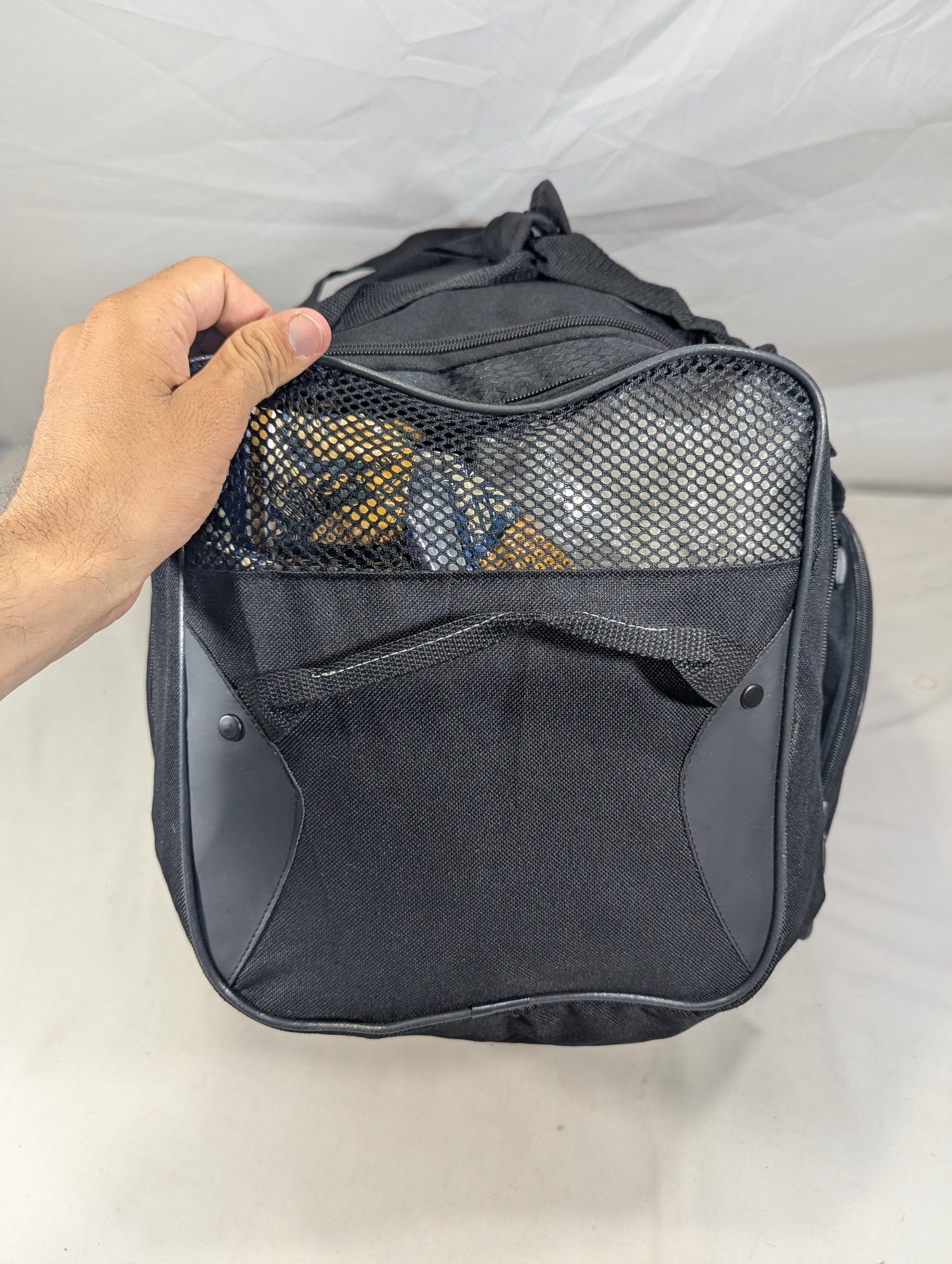 Lifetime guaranteed bag, with separate shoes portion