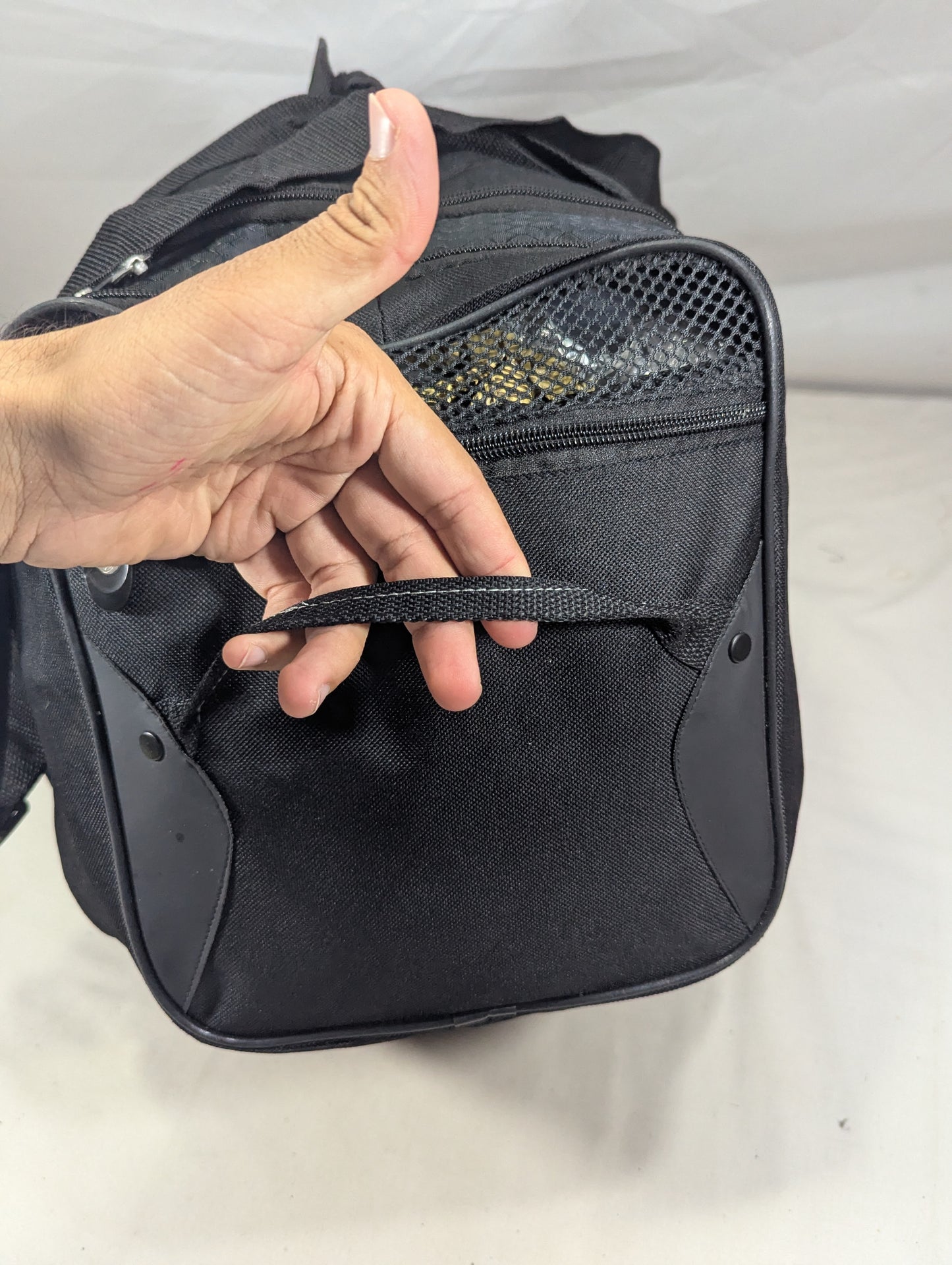 Lifetime guaranteed bag, with separate shoes portion