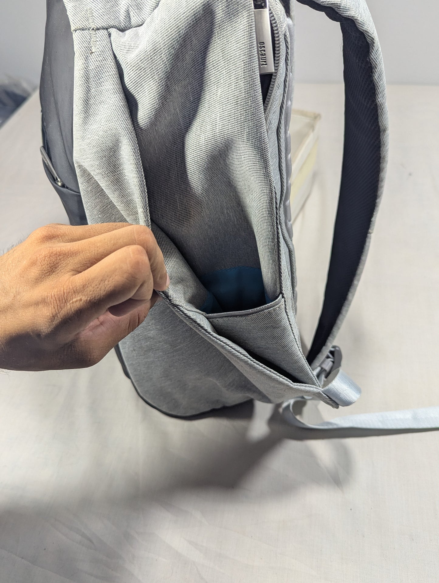 Laptop slim and smart backpack