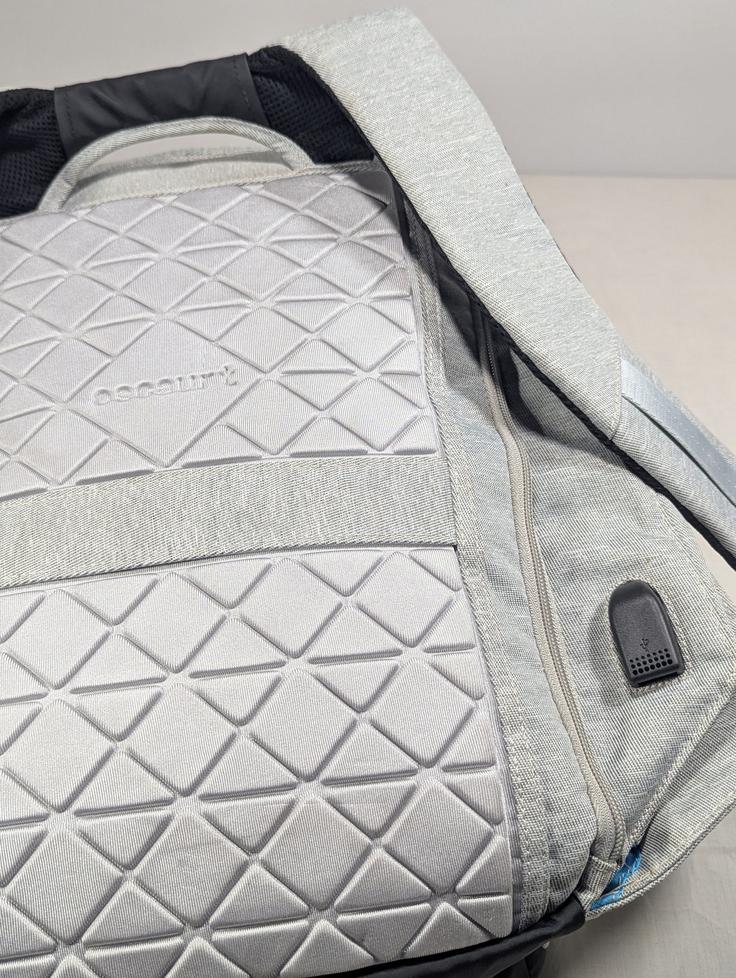 Laptop slim and smart backpack