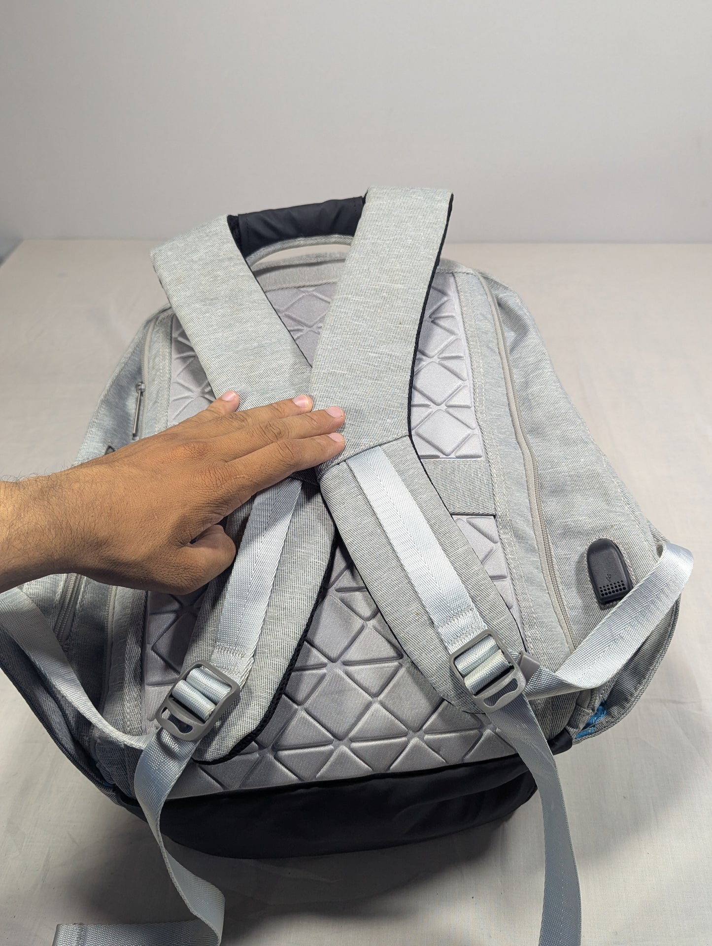 Laptop slim and smart backpack