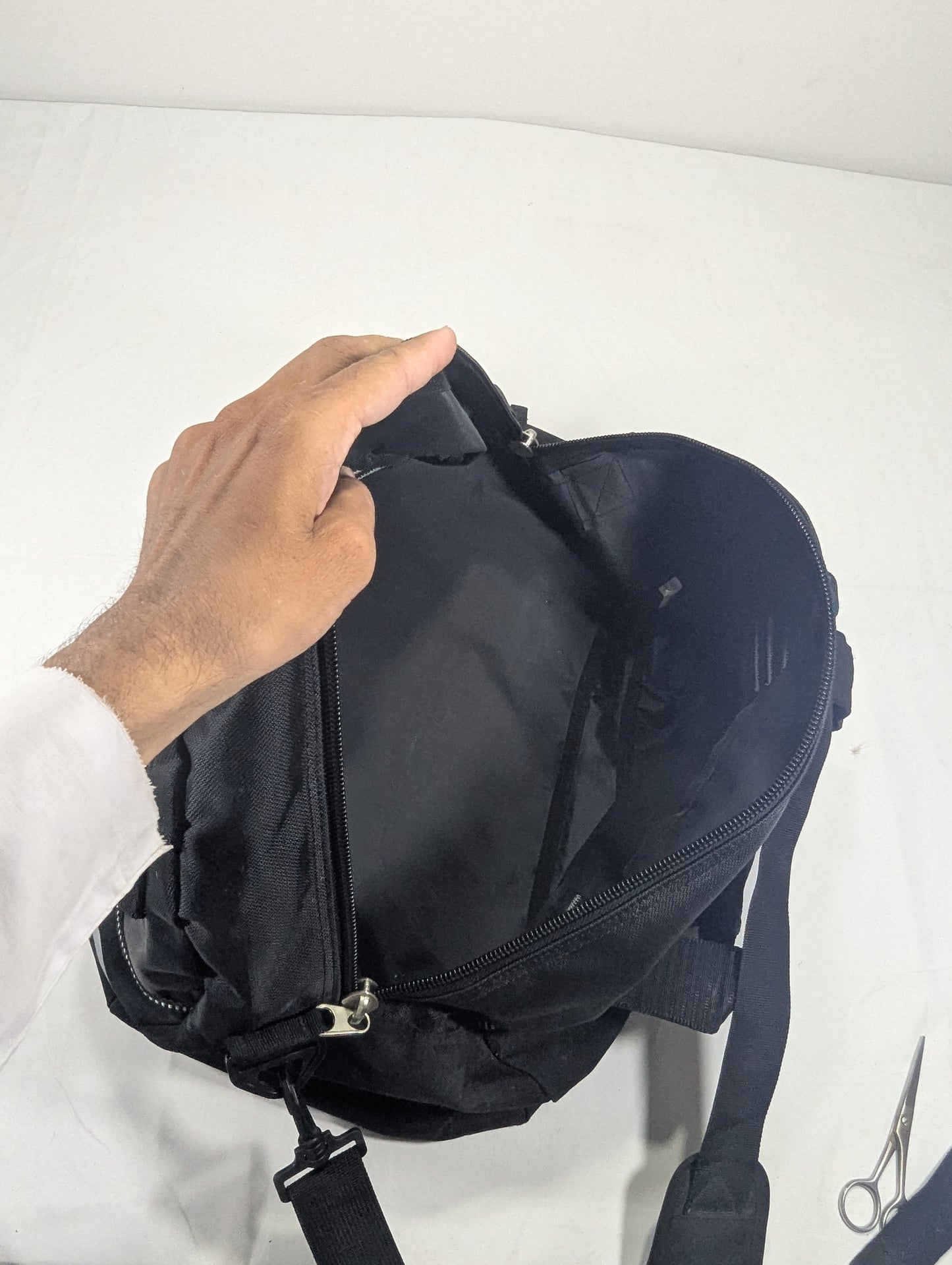 Nike Authentic bag with separate shoes portion for gym travelling purpose