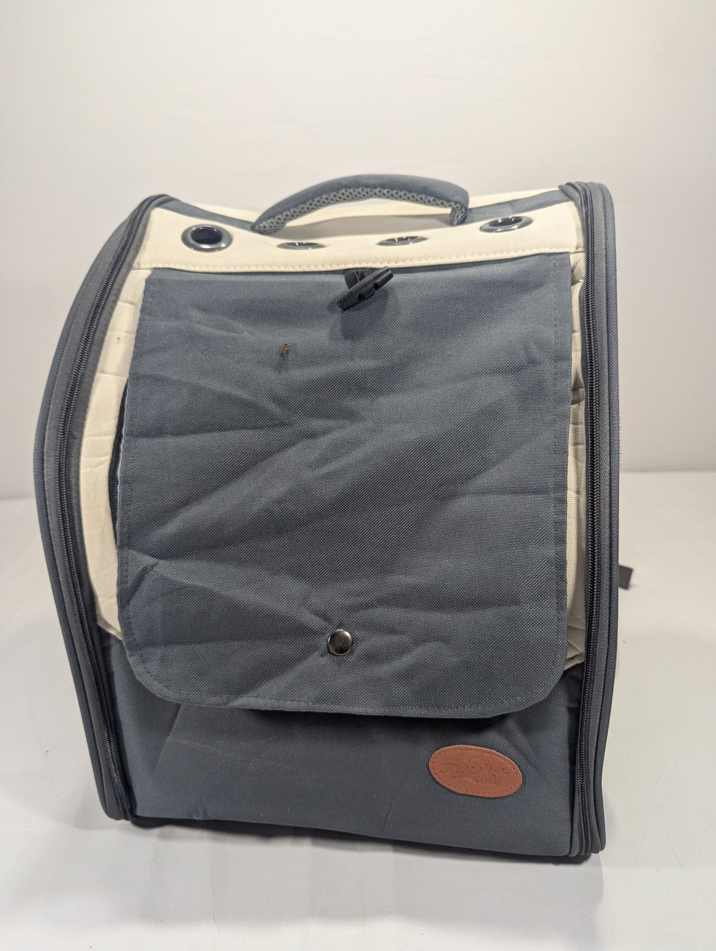 Pet backpack