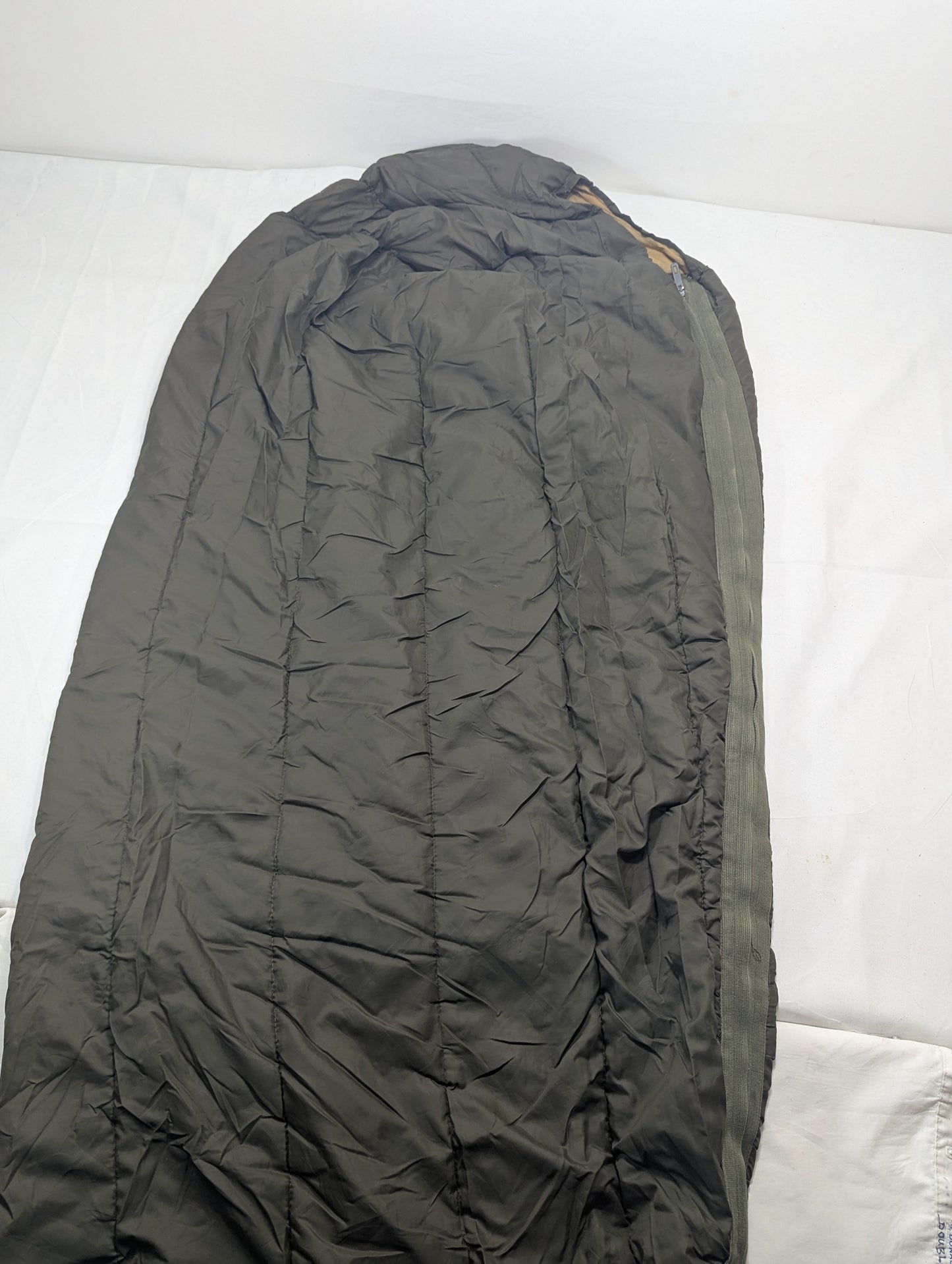 Preloved Military lot sleeping bag Sb10