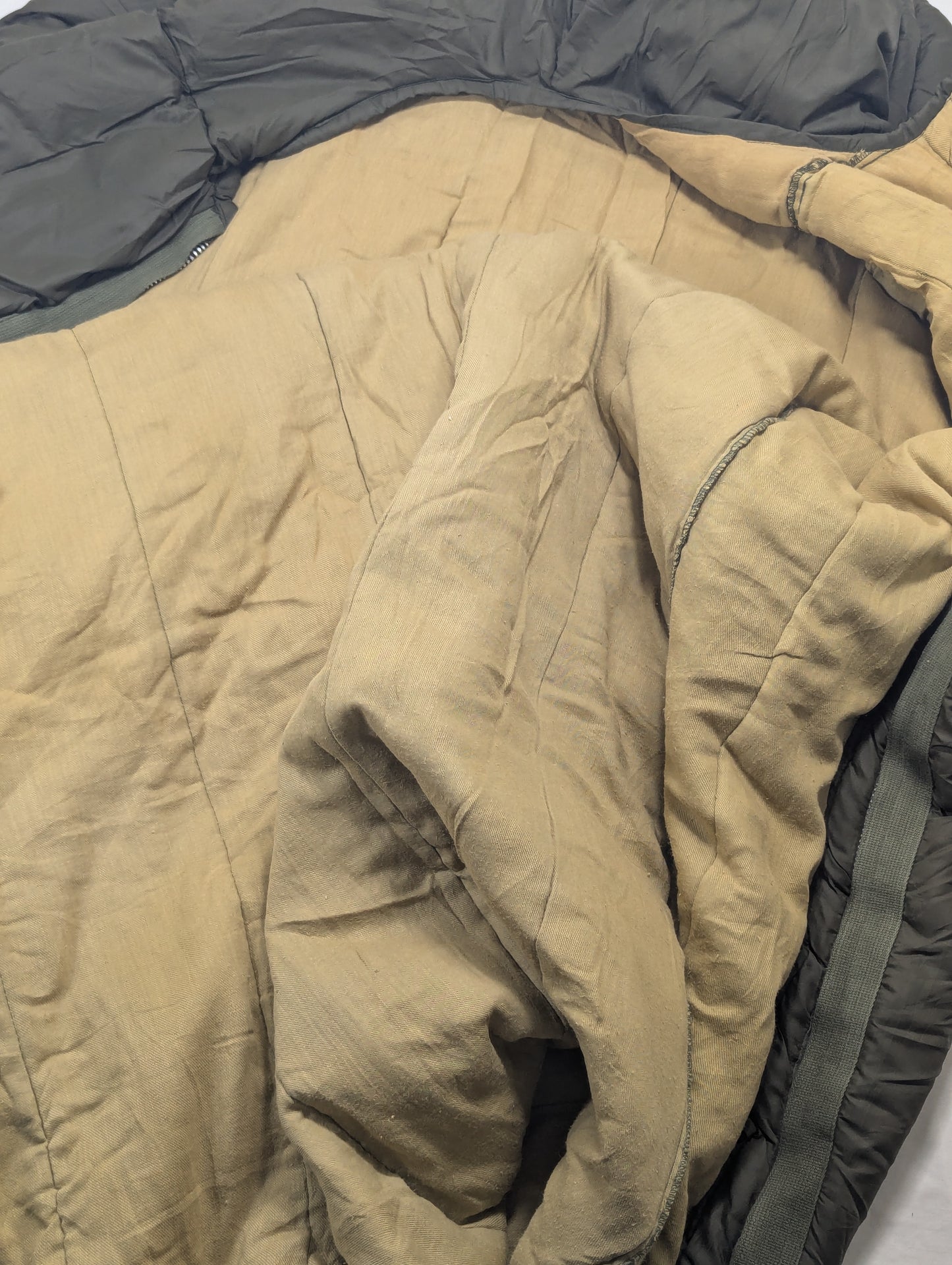 Preloved Military lot sleeping bag Sb10