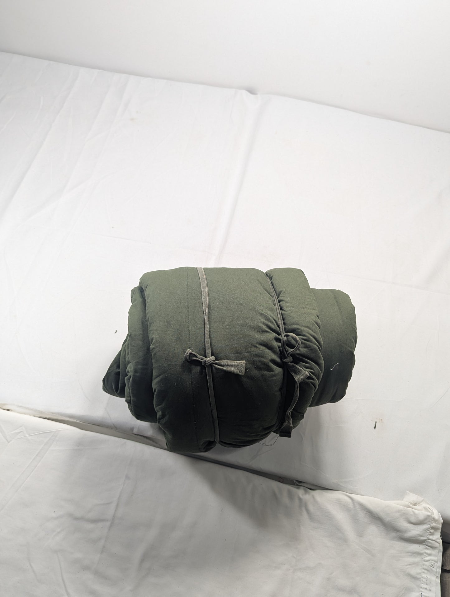 Preloved Military lot sleeping bag Sb20