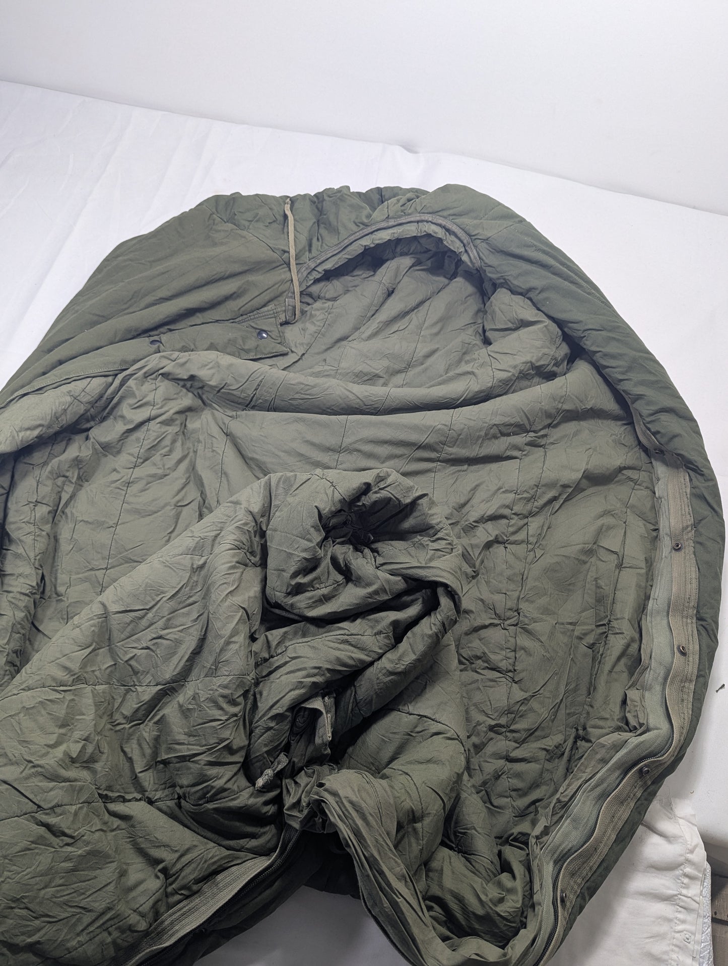 Preloved Military lot sleeping bag Sb20