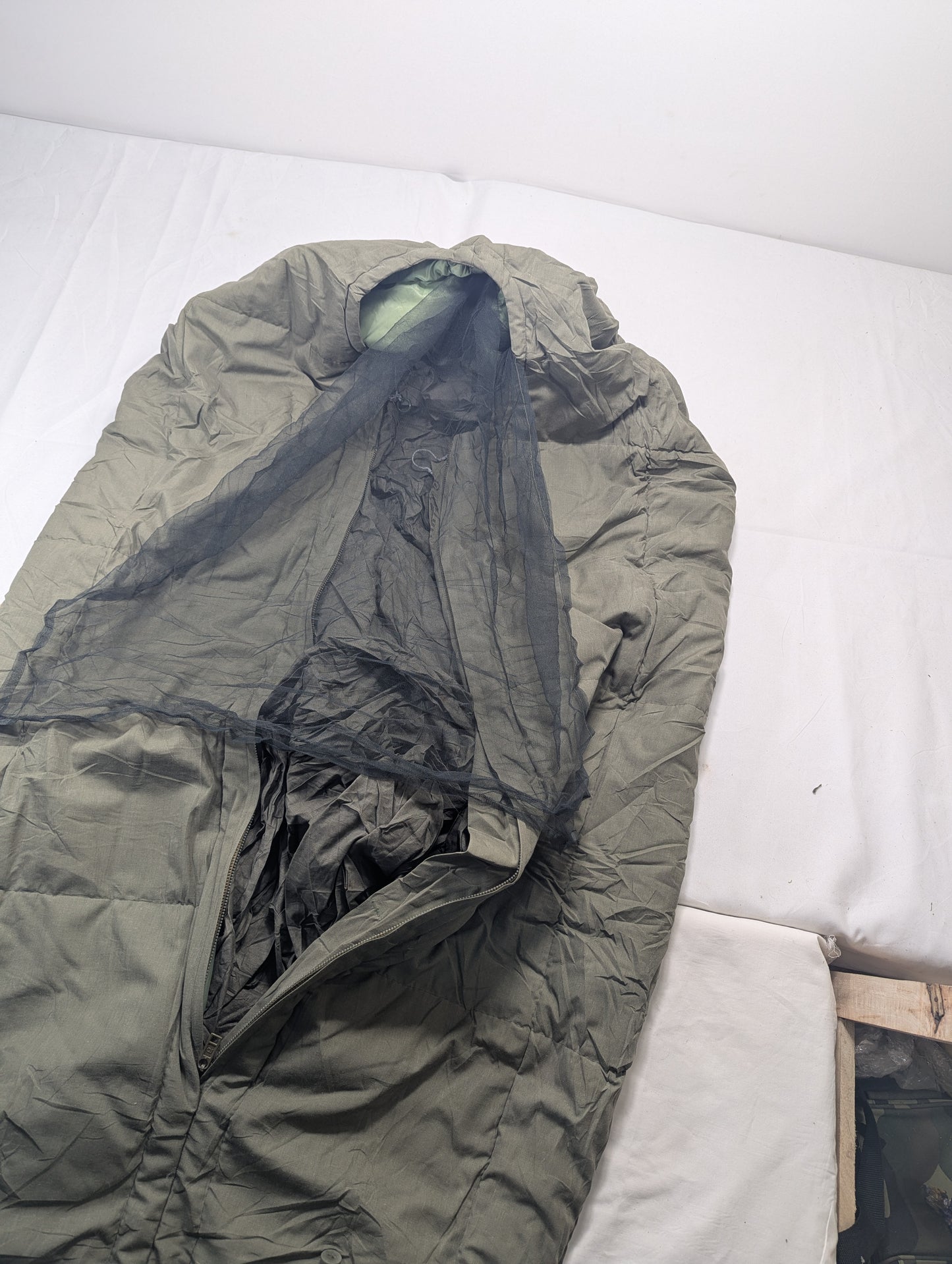 Preloved Military lot sleeping bag Sb28