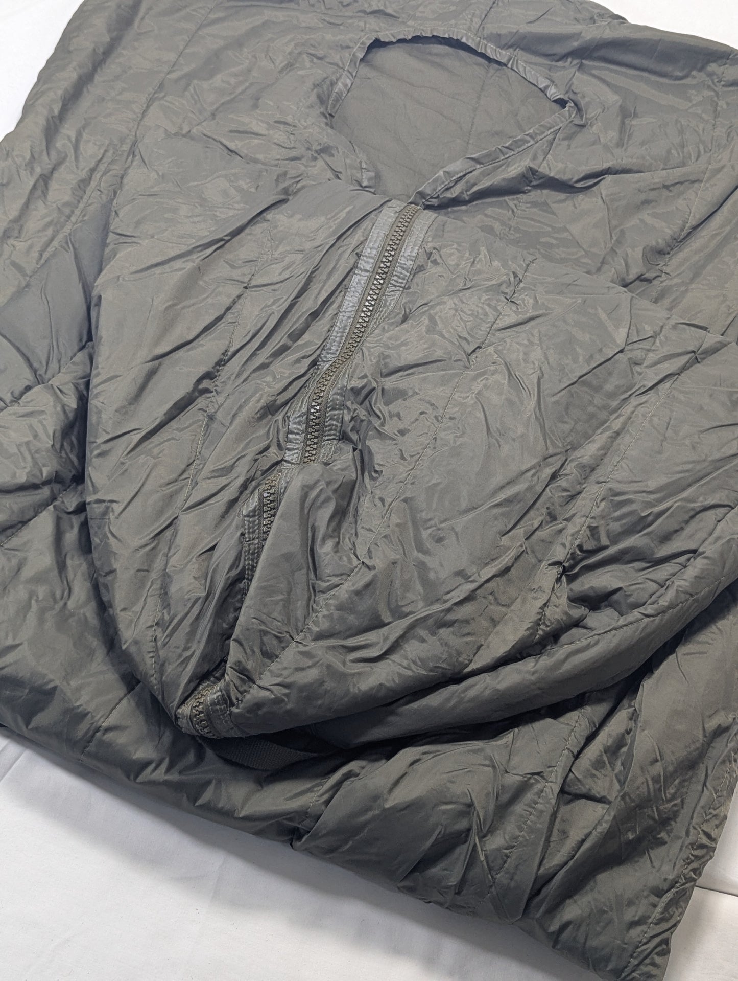 Preloved Military lot sleeping bag Sb24