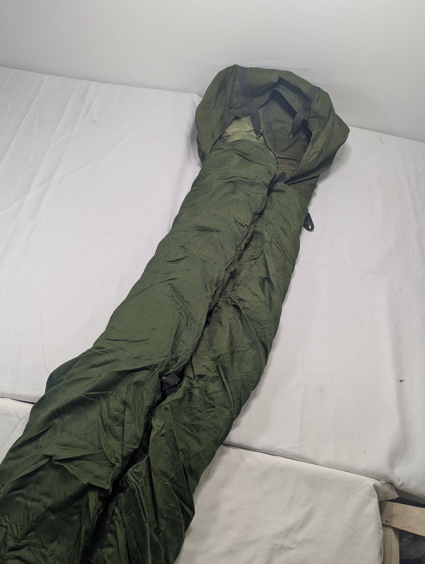 Preloved Military lot sleeping bag Sb22