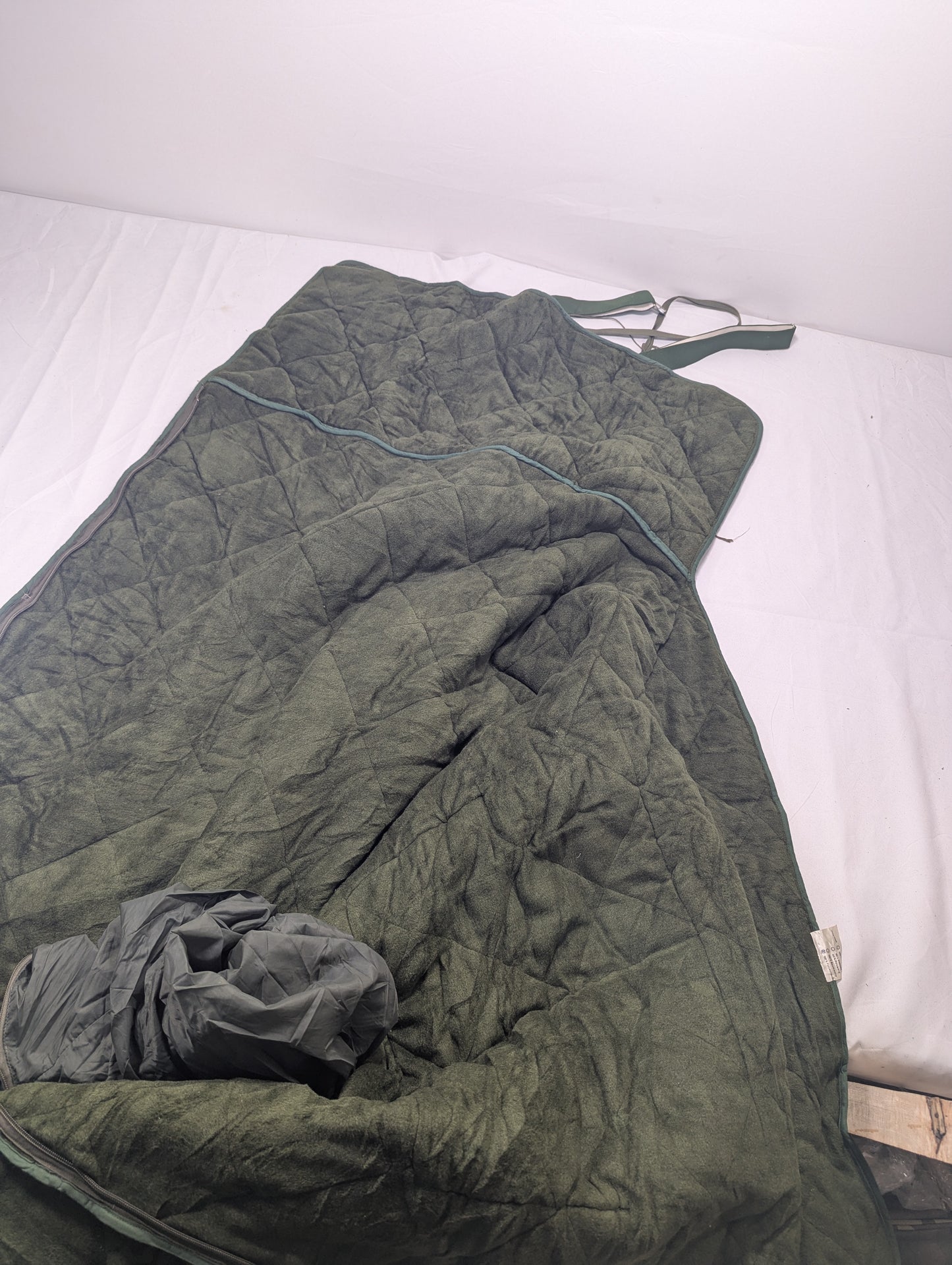 Preloved Military lot sleeping bag Sb15