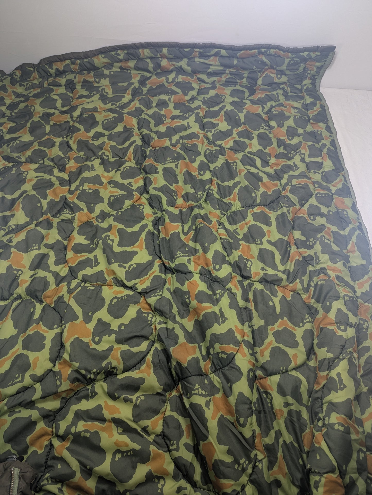 Preloved Military lot sleeping bag Sb57
