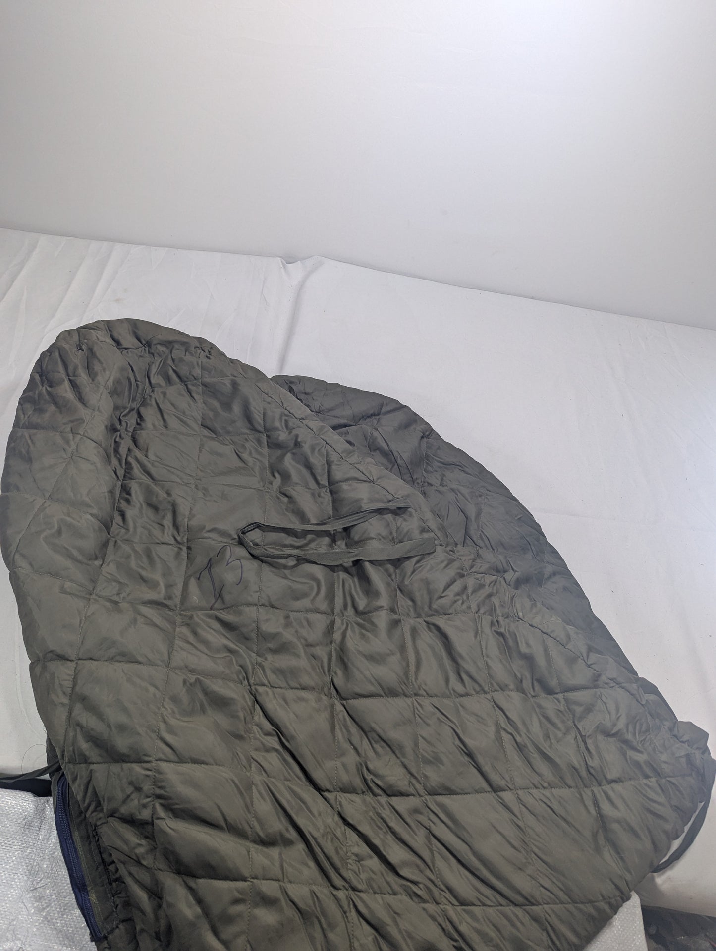 Preloved Military lot sleeping bag Sb13