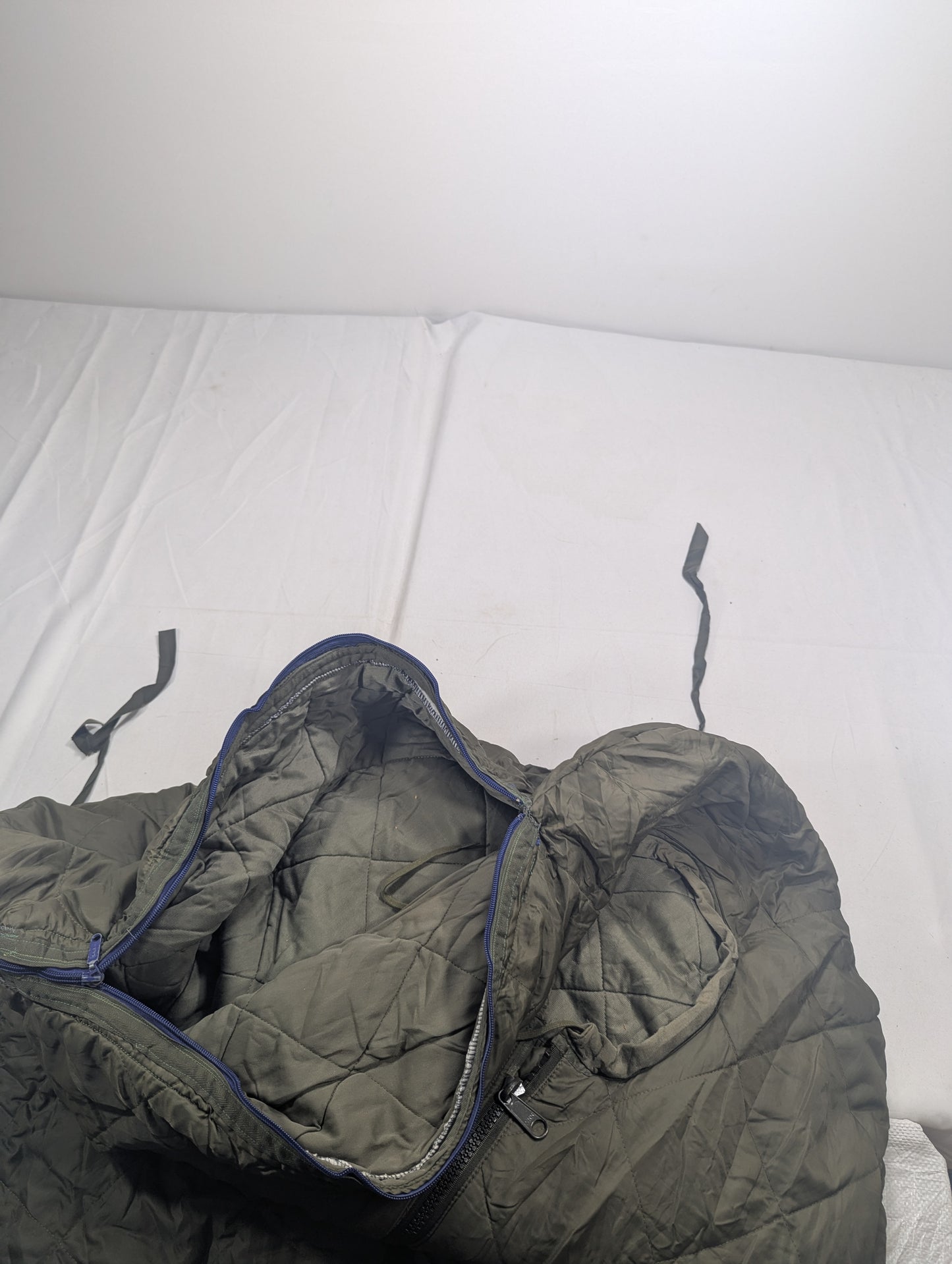 Preloved Military lot sleeping bag Sb13