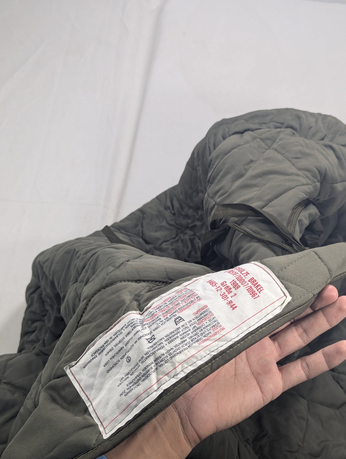 Preloved Military lot sleeping bag Sb16