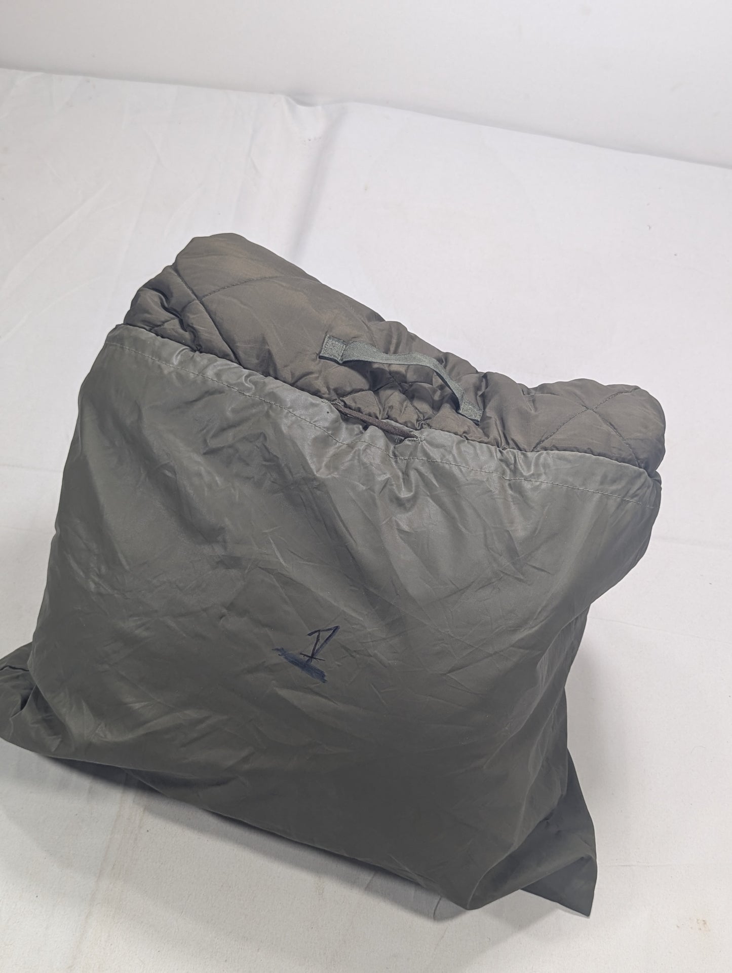 Preloved Military lot sleeping bag Sb1