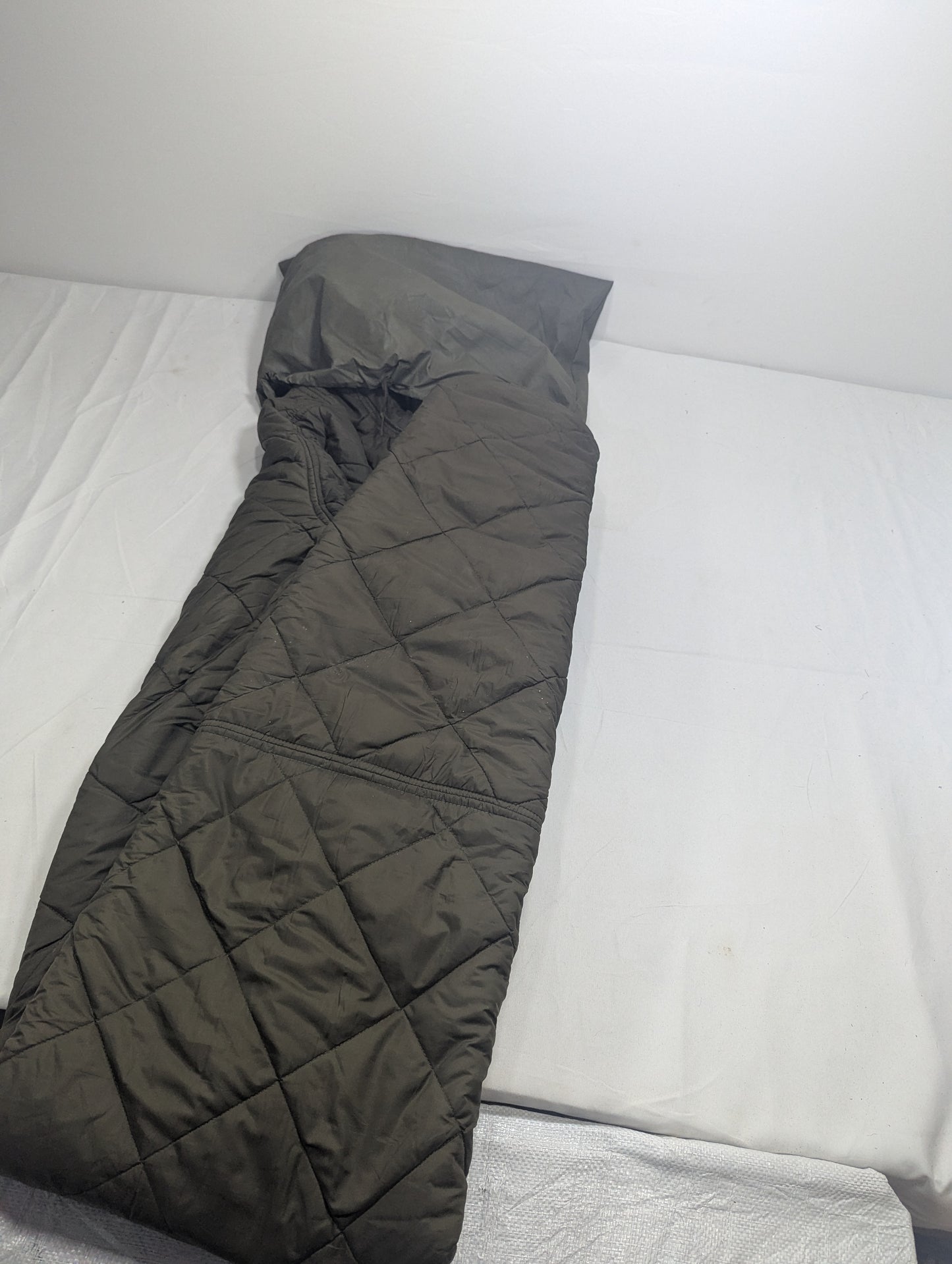 Preloved Military lot sleeping bag Sb1