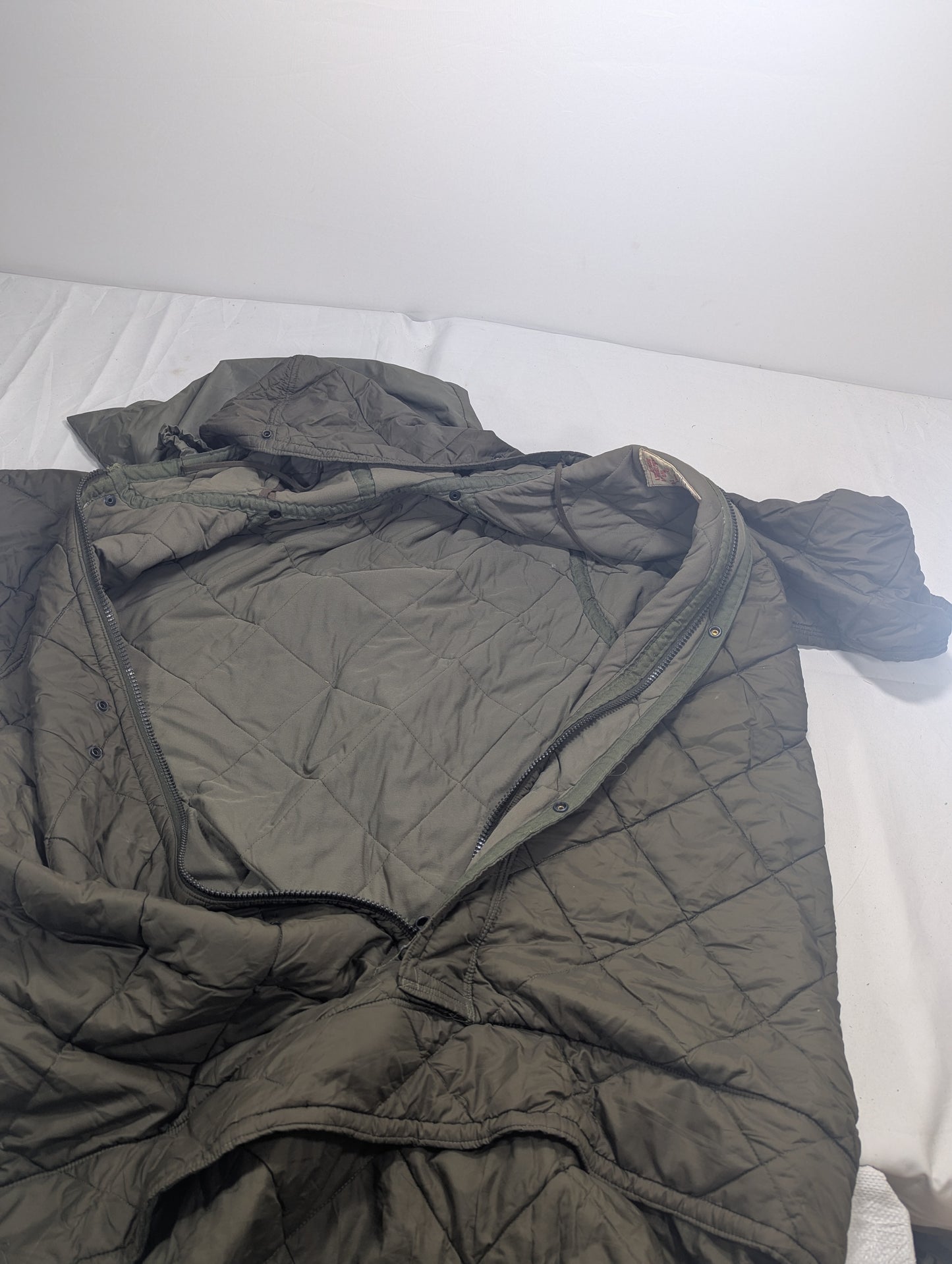 Preloved Military lot sleeping bag Sb1