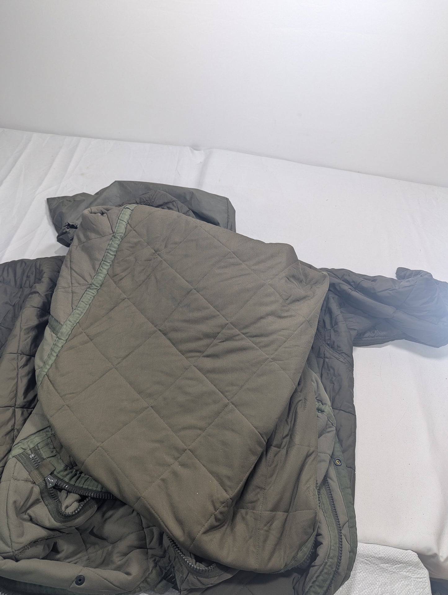 Preloved Military lot sleeping bag Sb1